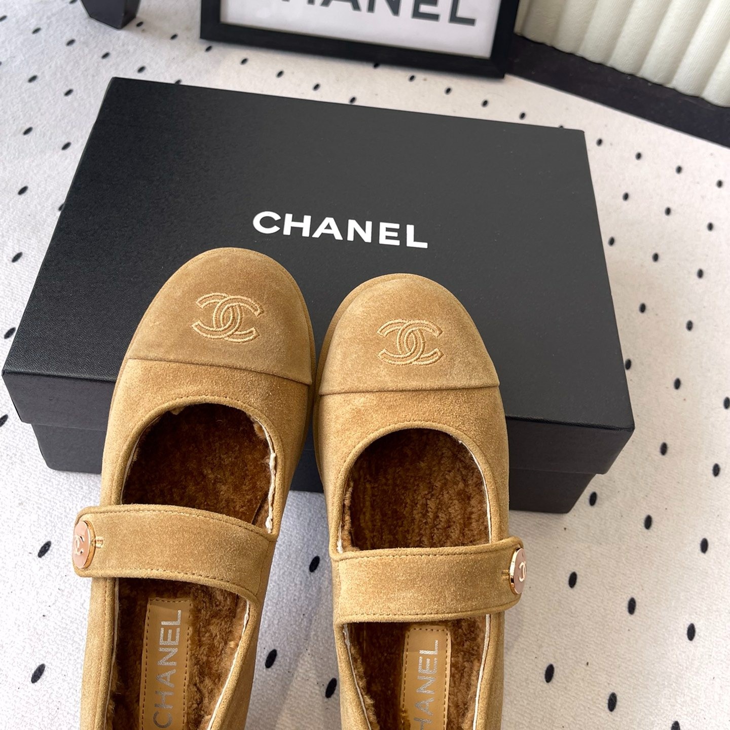 Ch**el Mary Jane Flats Tan Suede Shearling For Women