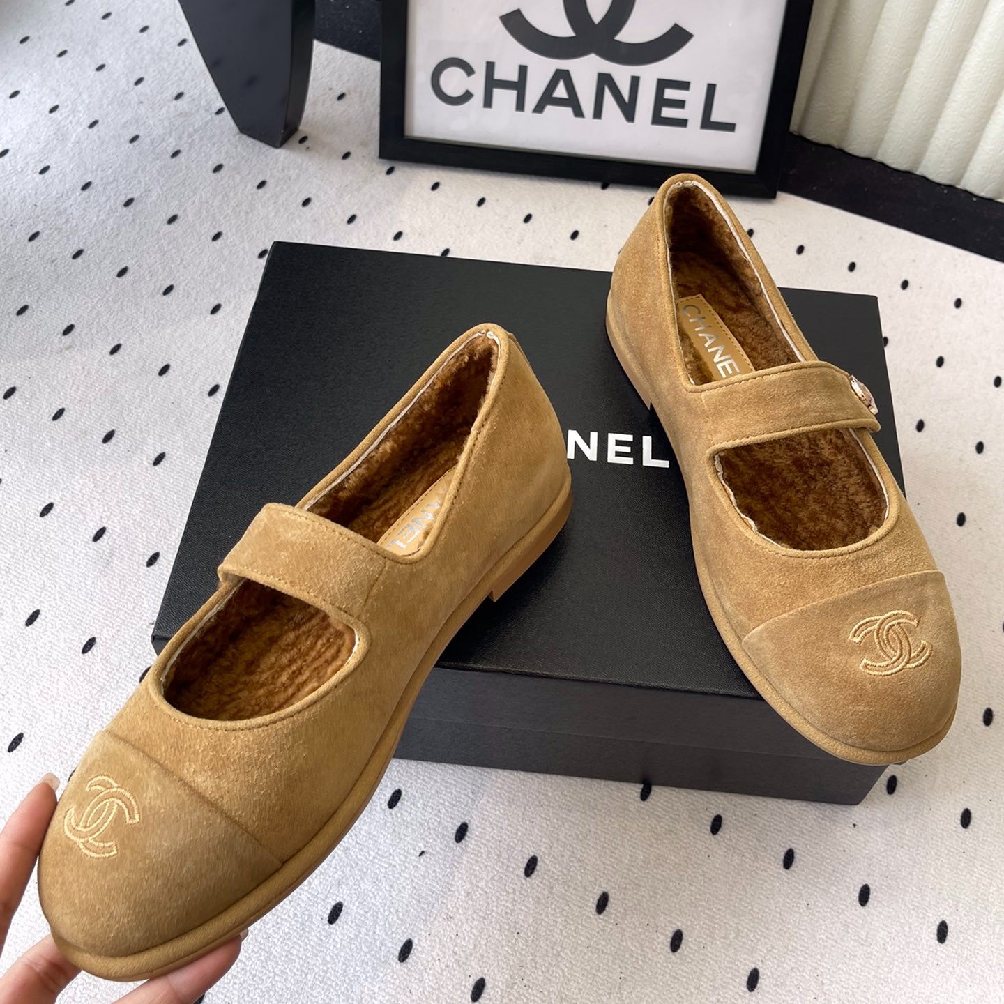 Ch**el Mary Jane Flats Tan Suede Shearling For Women