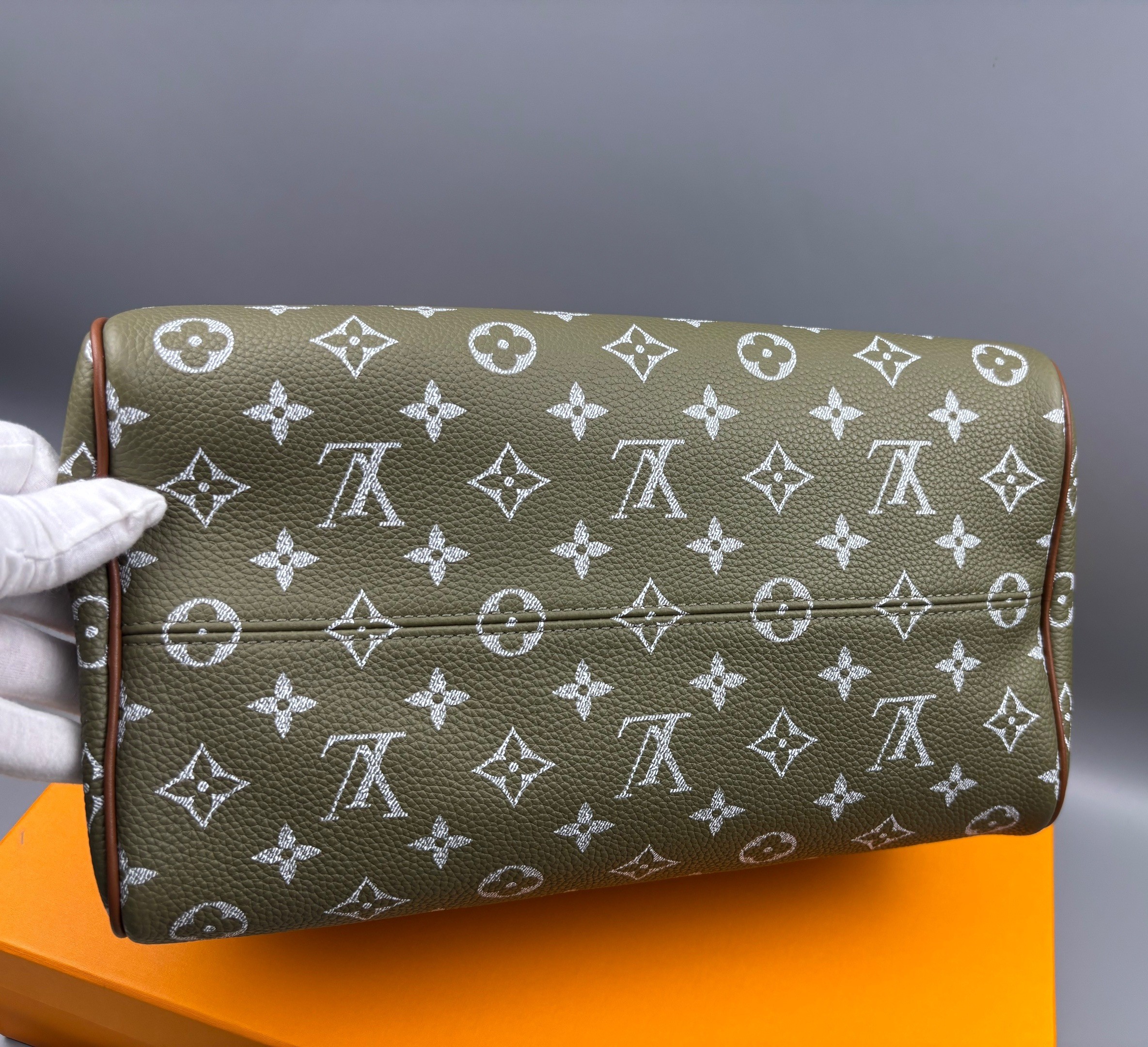 [True-to-ORIGINAL] L0vis Vvtt0n Speedy P9 Bandoulière 30 Green Sancha For Men 11.8in/30cm M15241