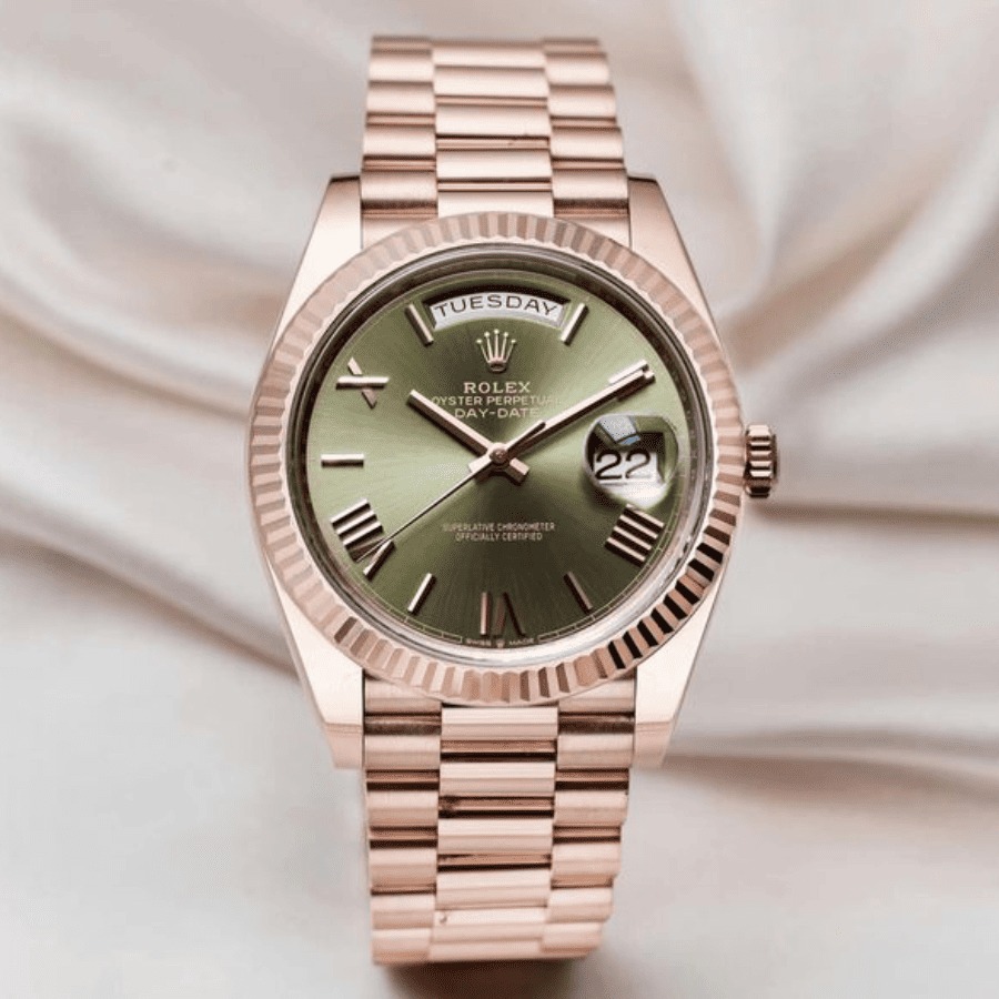 R01ex Day-Date 40 Watch Rose Gold Toned Olive Green Dial 40mm For Men 228235-0025