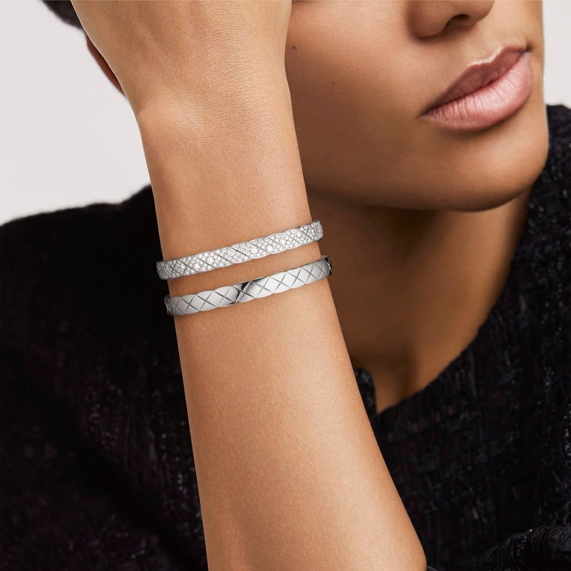 Ch**el Coco Crush Bracelet Silver Hardware For Women J13644