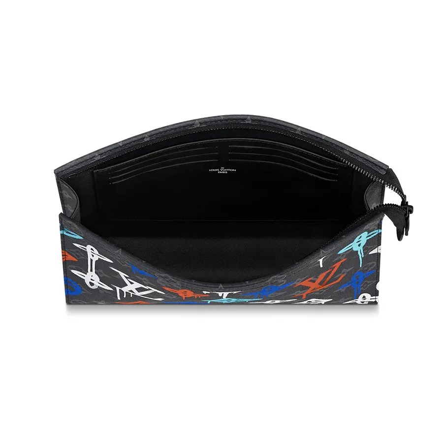 Pochette Voyage Monogram Pattern Black For Men 10.6in/27cm M81803