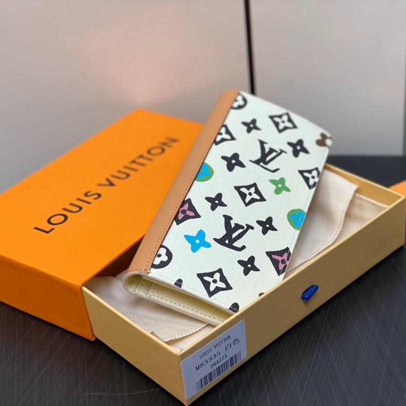 L0vis Vvtt0n Brazza Wallet Cream For Women 3.9 Inches/ 10 Cm M83335