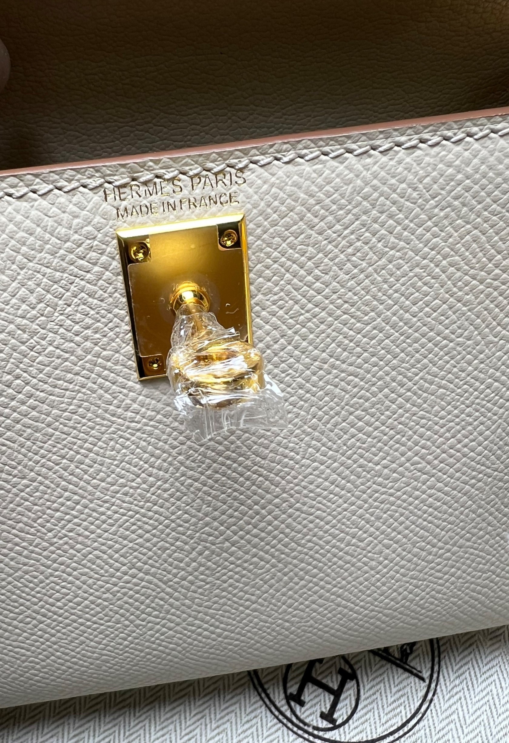 H**me5 Mini Kelly Craie For Women Gold-Toned Hardware 7.5in/19cm