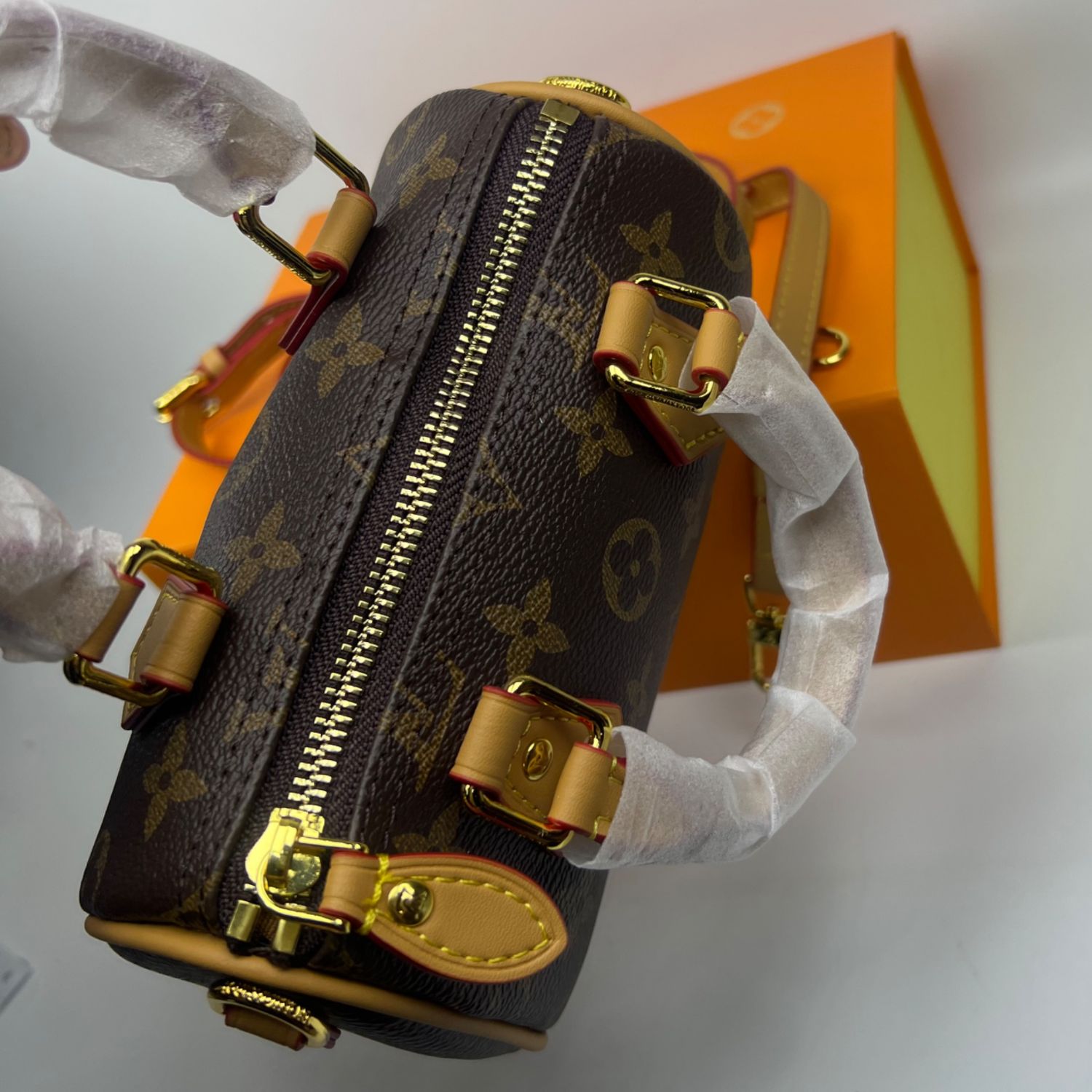 L0vis Vvtt0n Nano Speedy Monogram Canvas Brown – M81085