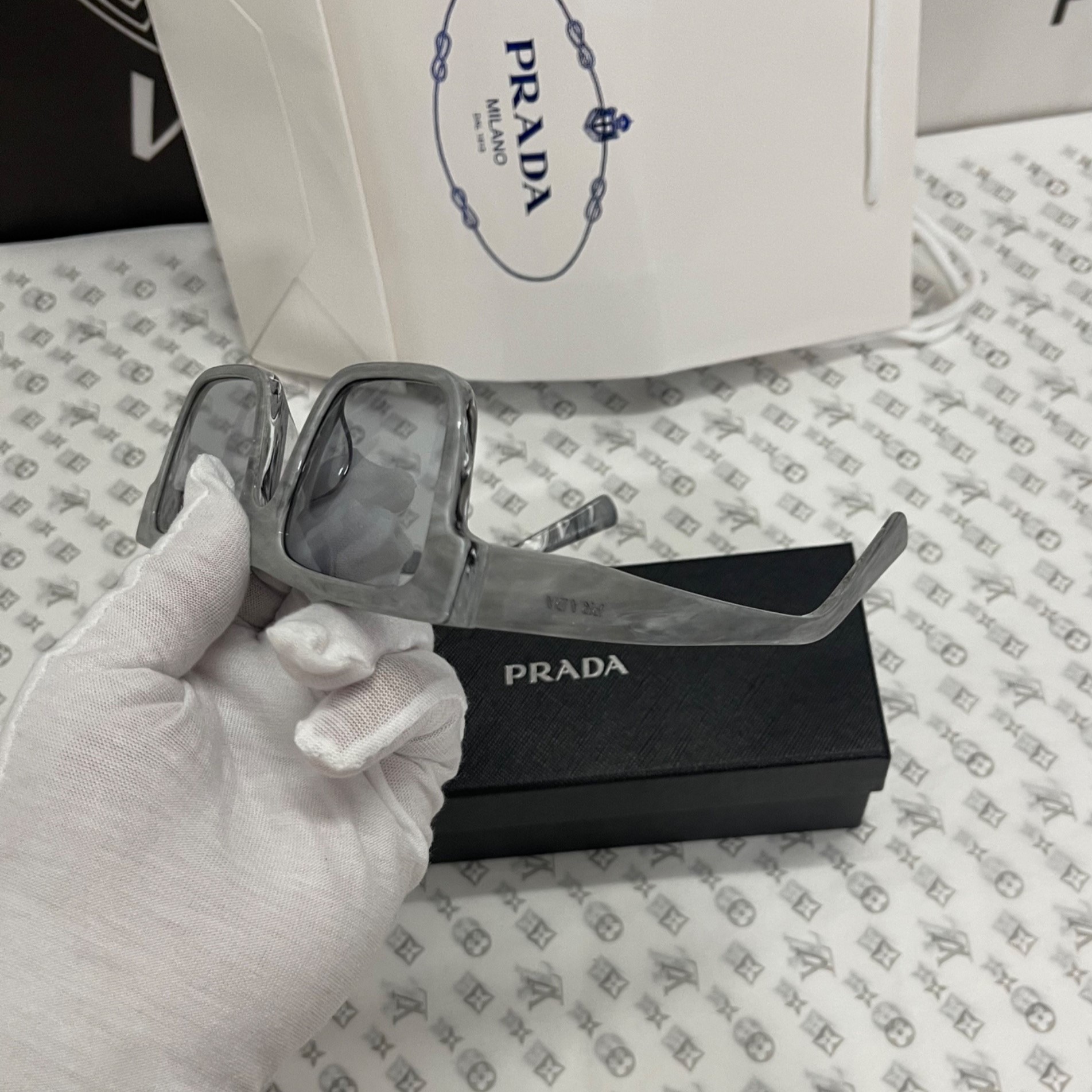 Pra*a Sunglasses Exclusive Grey For Women