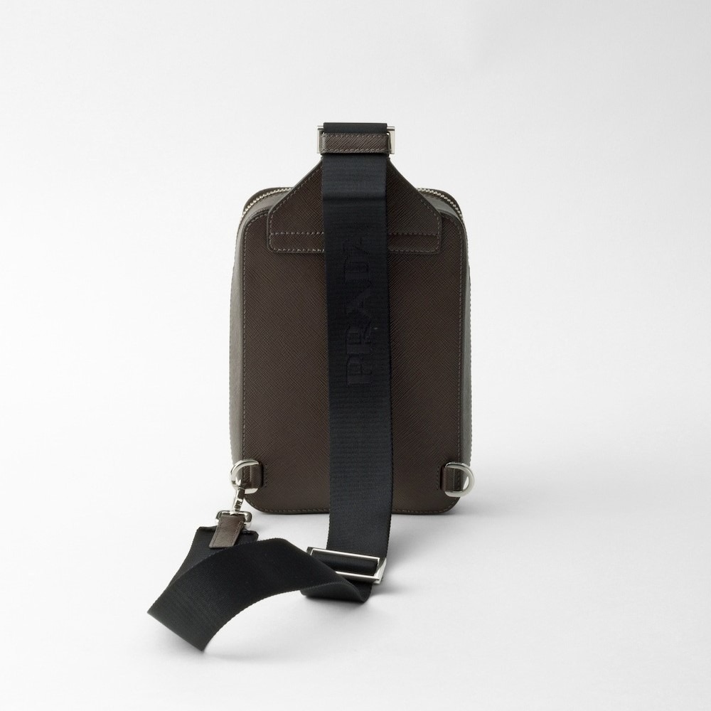 [True-to-ORIGINAL] Pra*a Pra*a Brique Saffiano Leather Bag Coffee For Men 5.5in/14cm 2VZ106_9Z2_F0201_V_OOO