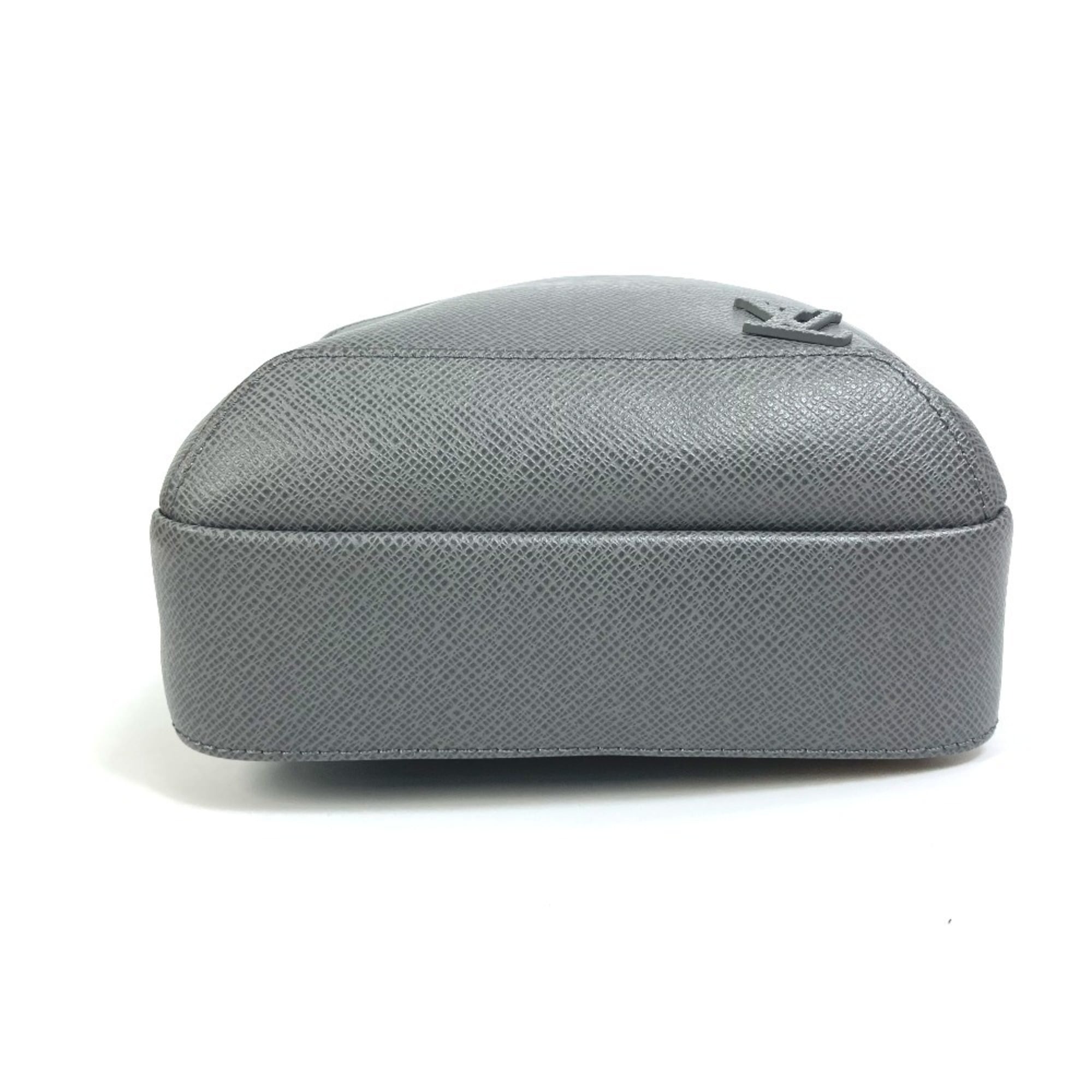 L0vis Vvtt0n Avenue Sling Bag Taiga Grey For Men, Men’s Bags, Crossbody Bags 12.2in/31cm LV M30801