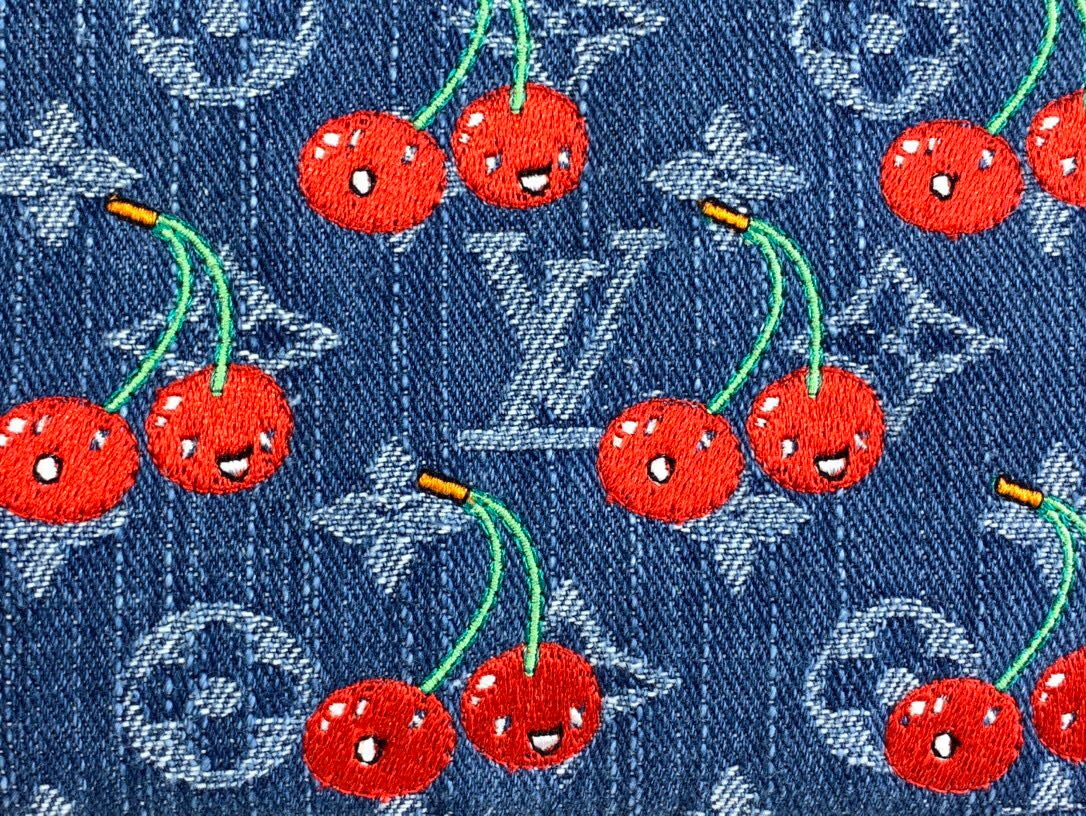 L0vis Vvtt0n LV x TM Pochette Accessoires Cherry Denim For Women 8.7in/22cm M13994