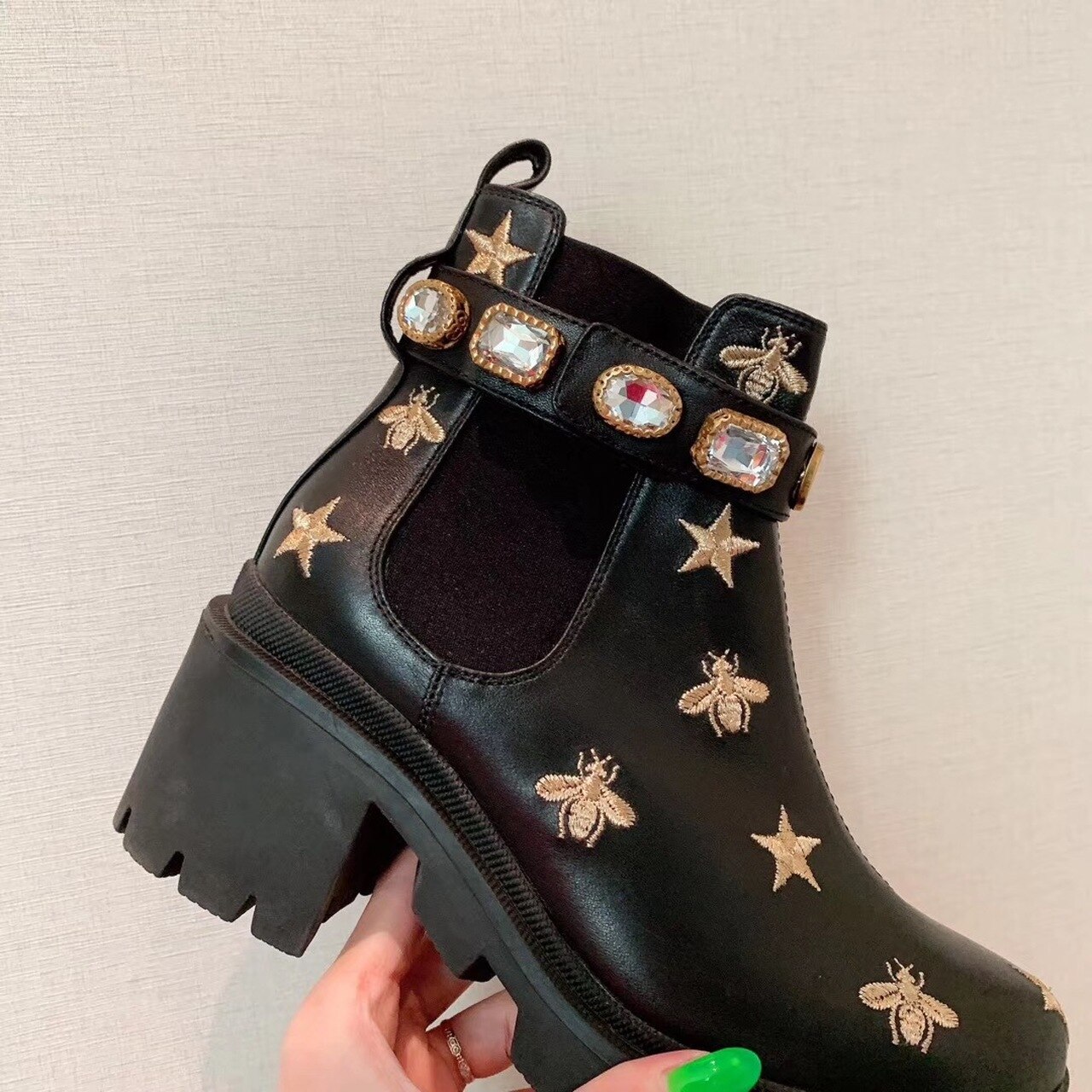 Gvc*1 Star And Bee Embroidered Trip Ankle Boots Black For Women GG