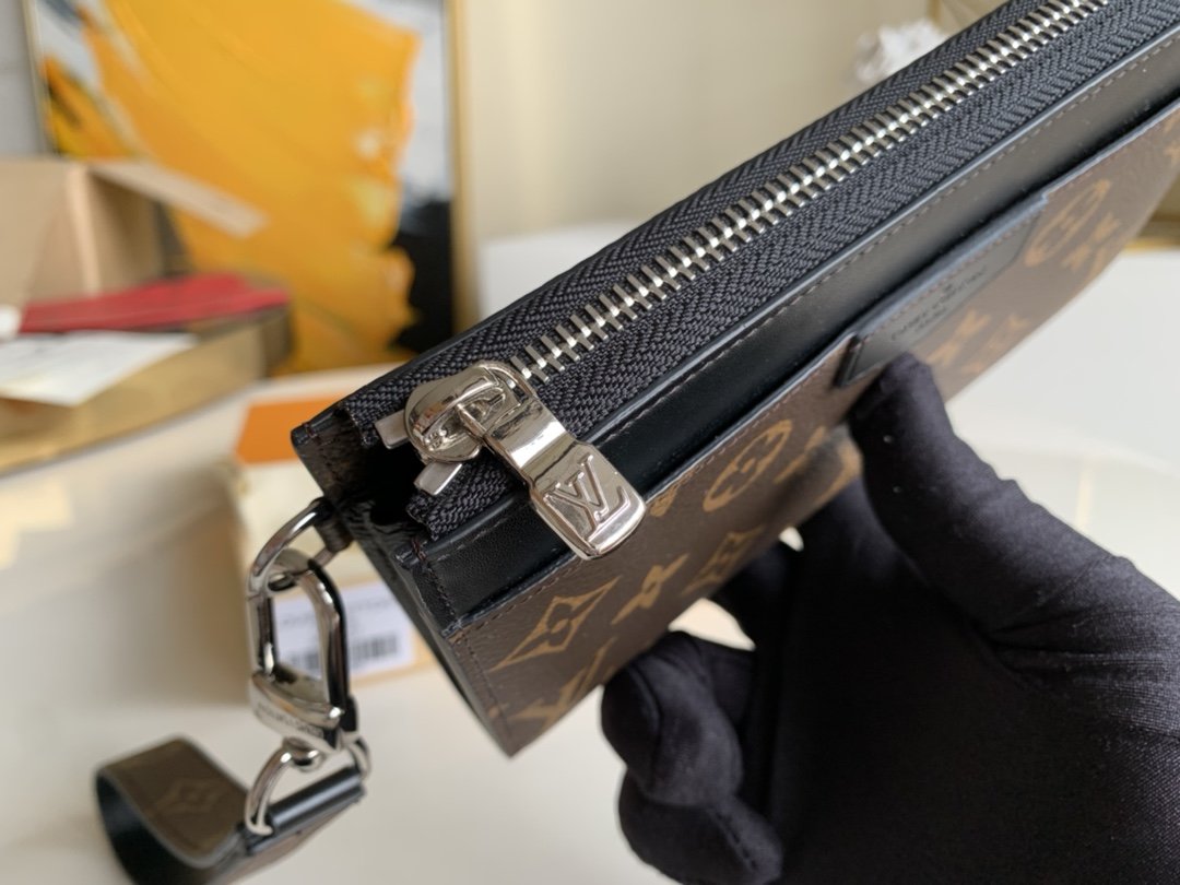 L0vis Vvtt0n Zippy Dragonne Monogram Canvas Black For Women, Women’s Wallet 7.5in/19cm LV M69407