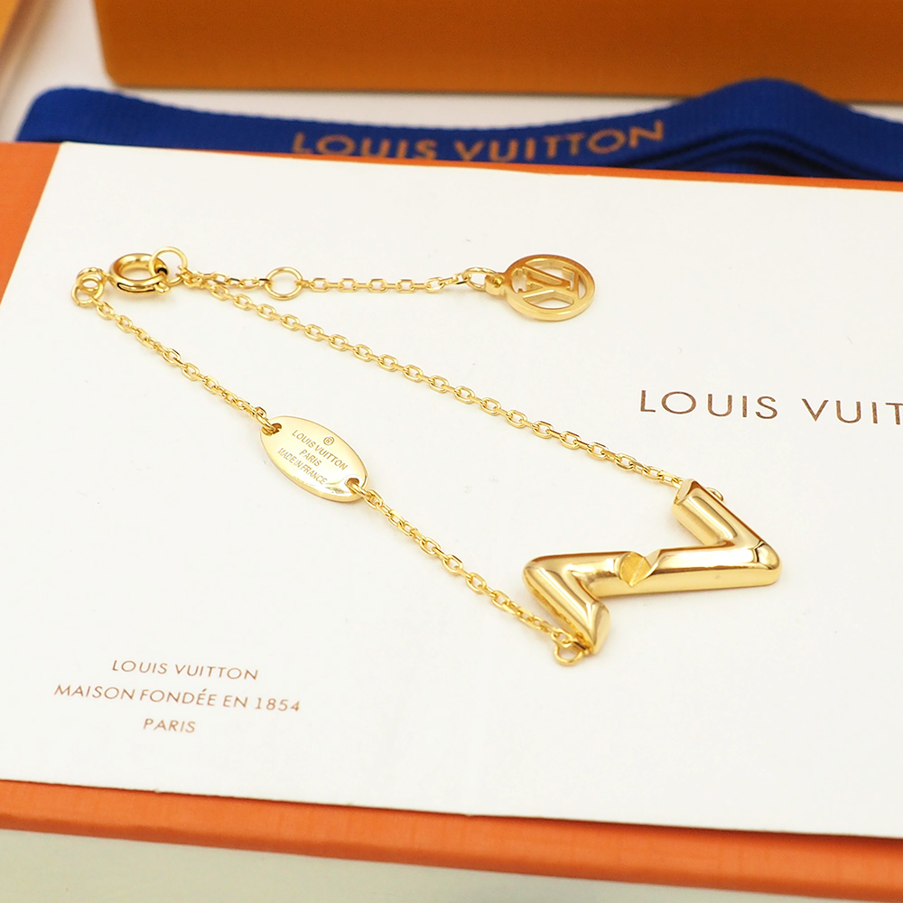 L0vis Vvtt0n Bracelet