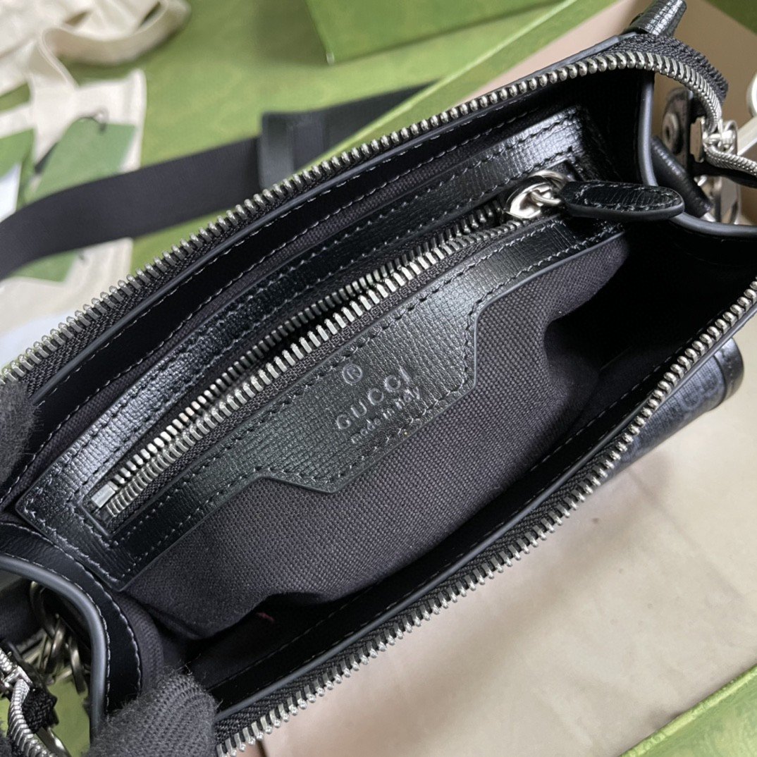 Gvc*1 Messenger Bag With Interlocking G Black Svp*me Canvas For Men 8in/21cm 674164 92THN 1000