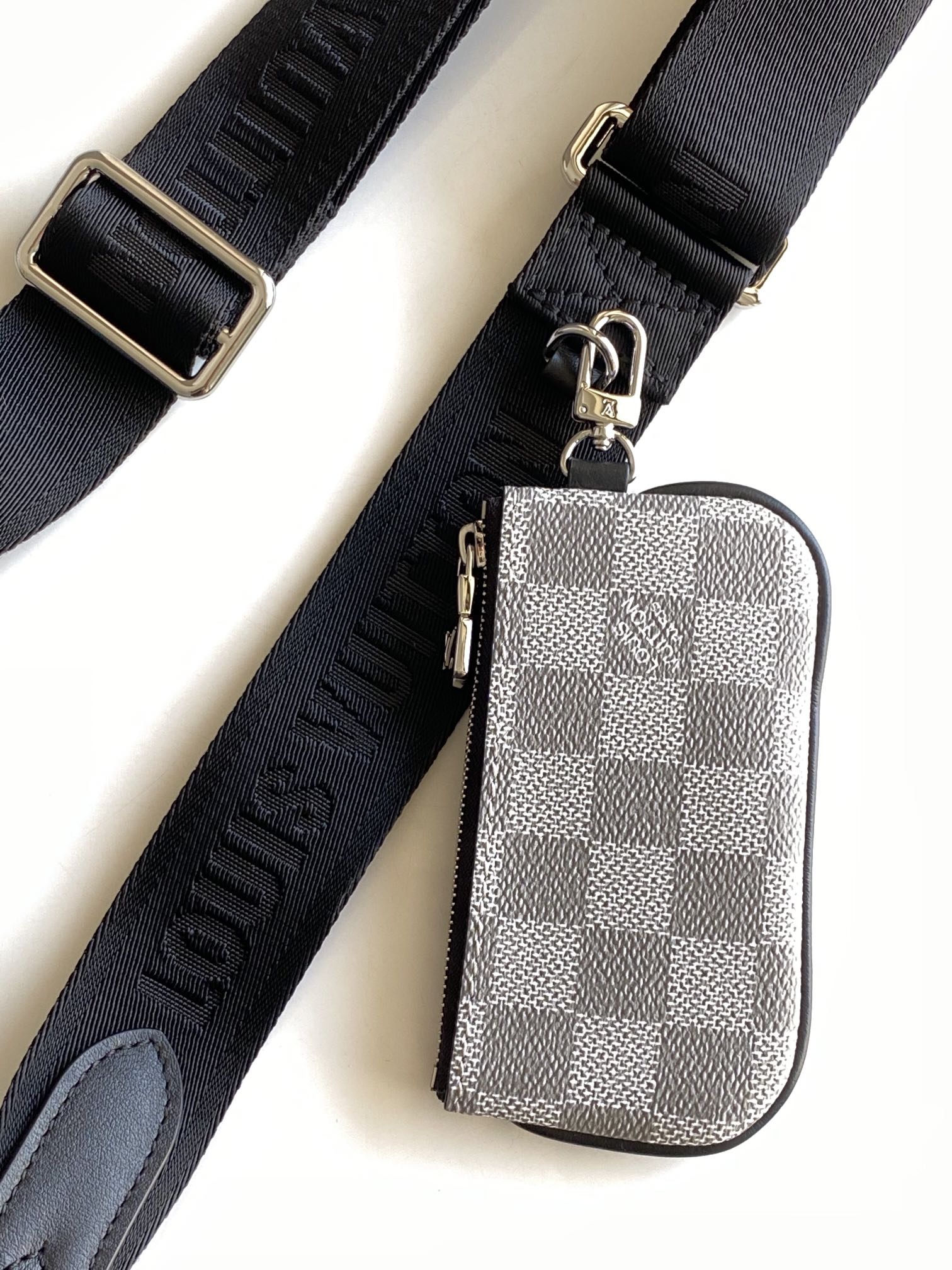 L0vis Vvtt0n Trio Messenger Damier Graphite Plaster For Men, Men’s Bags, Shoulder And Crossbody Bags 9.8in/25cm LV