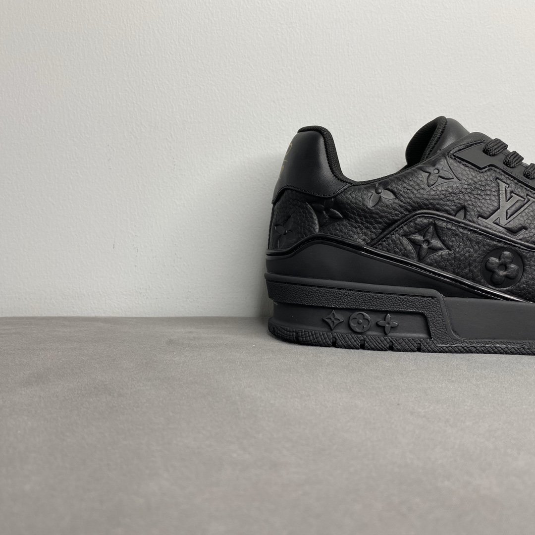 L0vis Vvtt0n Trainer Sneaker Mix Of Materials Black Virgil Abloh For Men LV