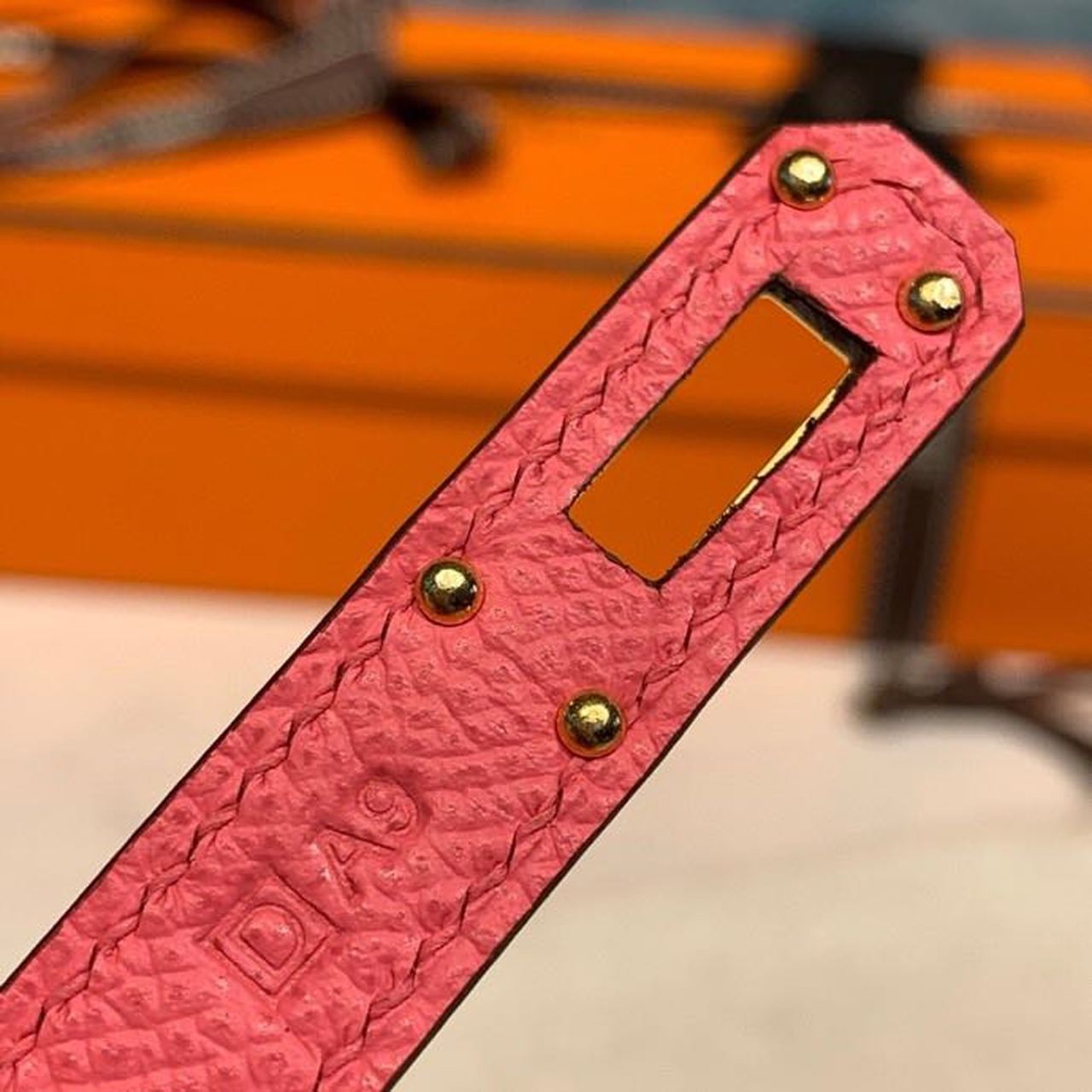 H**me5 Kelly Wallet To Go Woc Pink With Gold Toned Hardware Bag For Women 8.2in/21cm