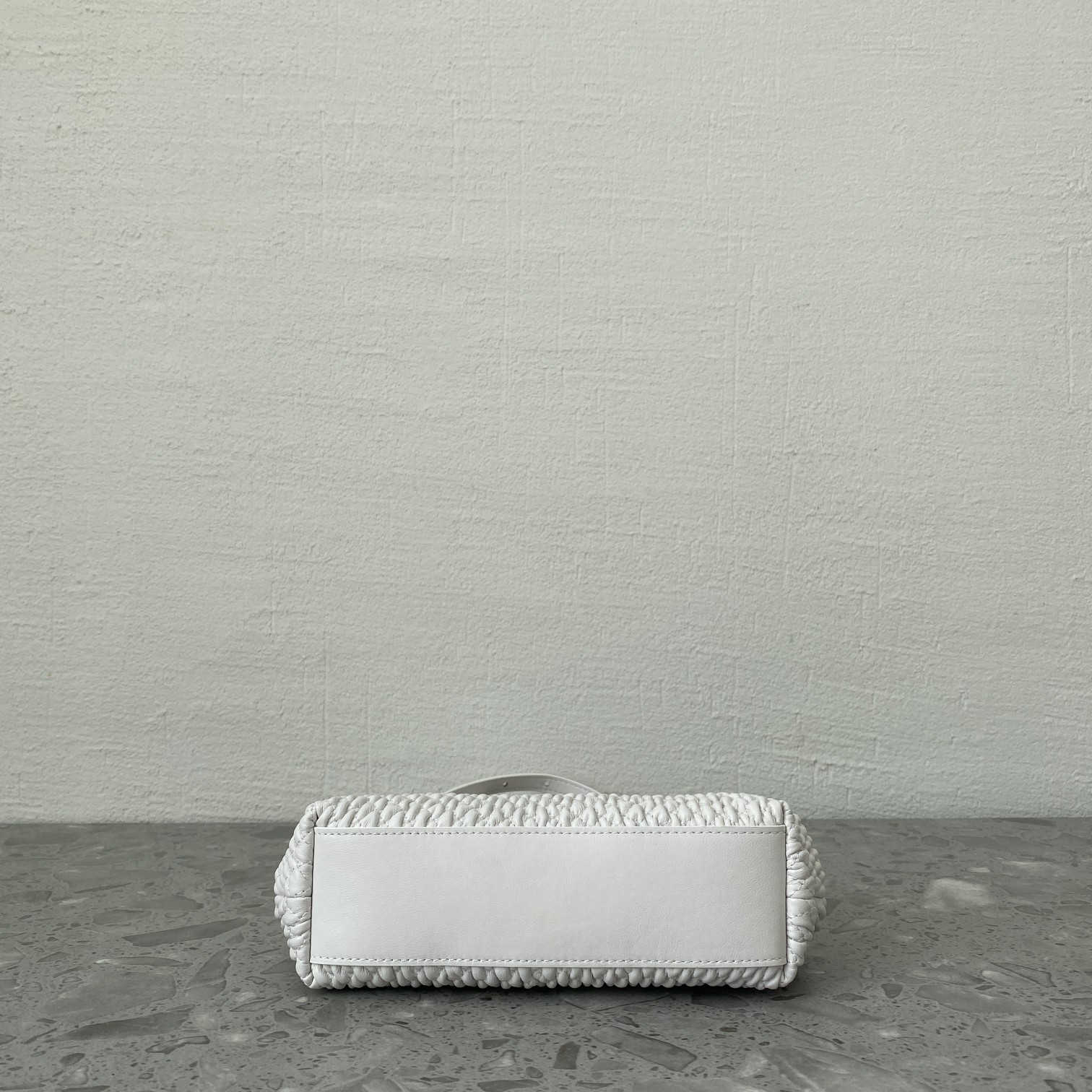 B0tt*ga Ven*ta Point Chalk, For Women, Women’s Bags 9.4in/24cm 661986V0TB19137