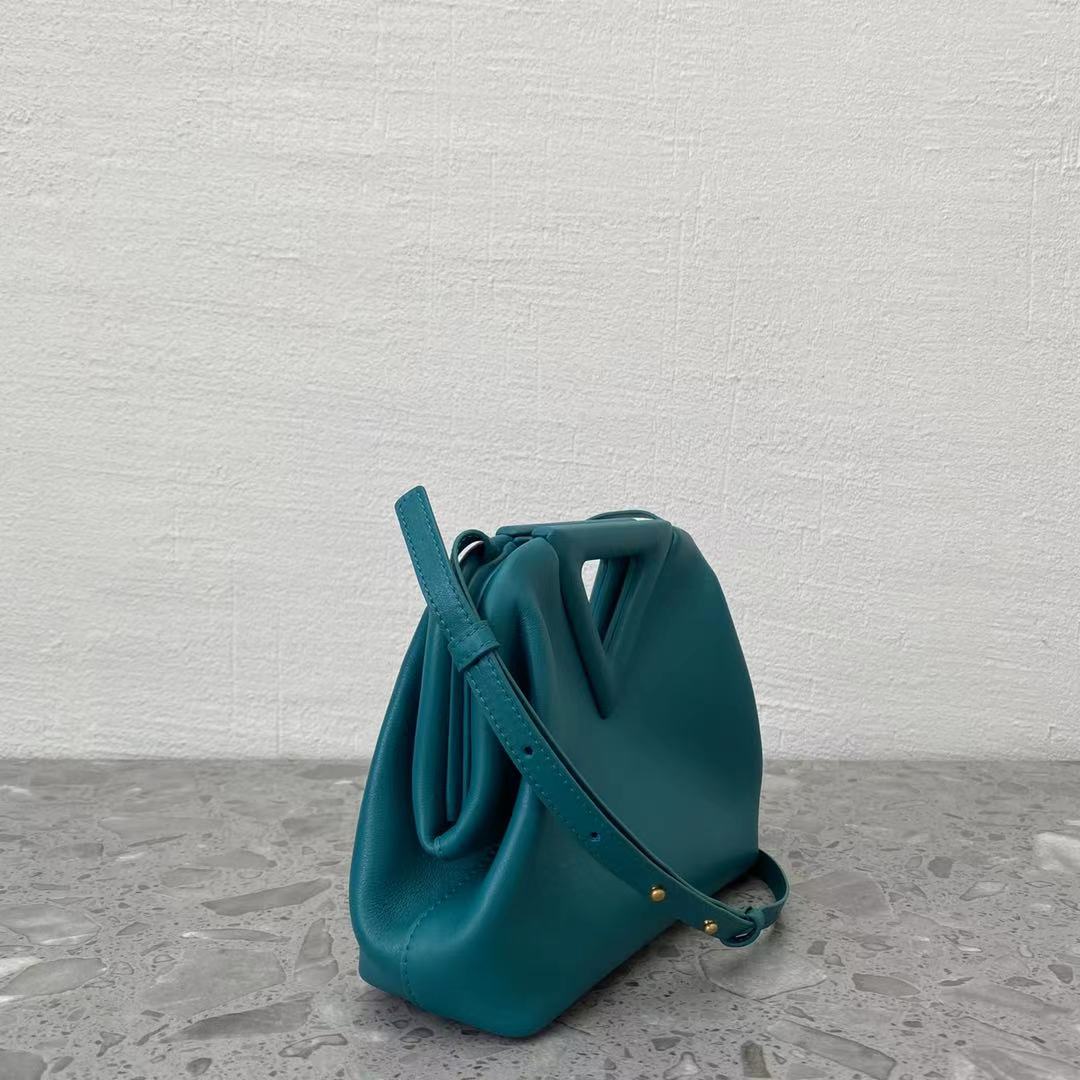 B0tt*ga Ven*ta Point Blue, For Women, Women’s Bags 8.6in/22cm 658476VCP403118