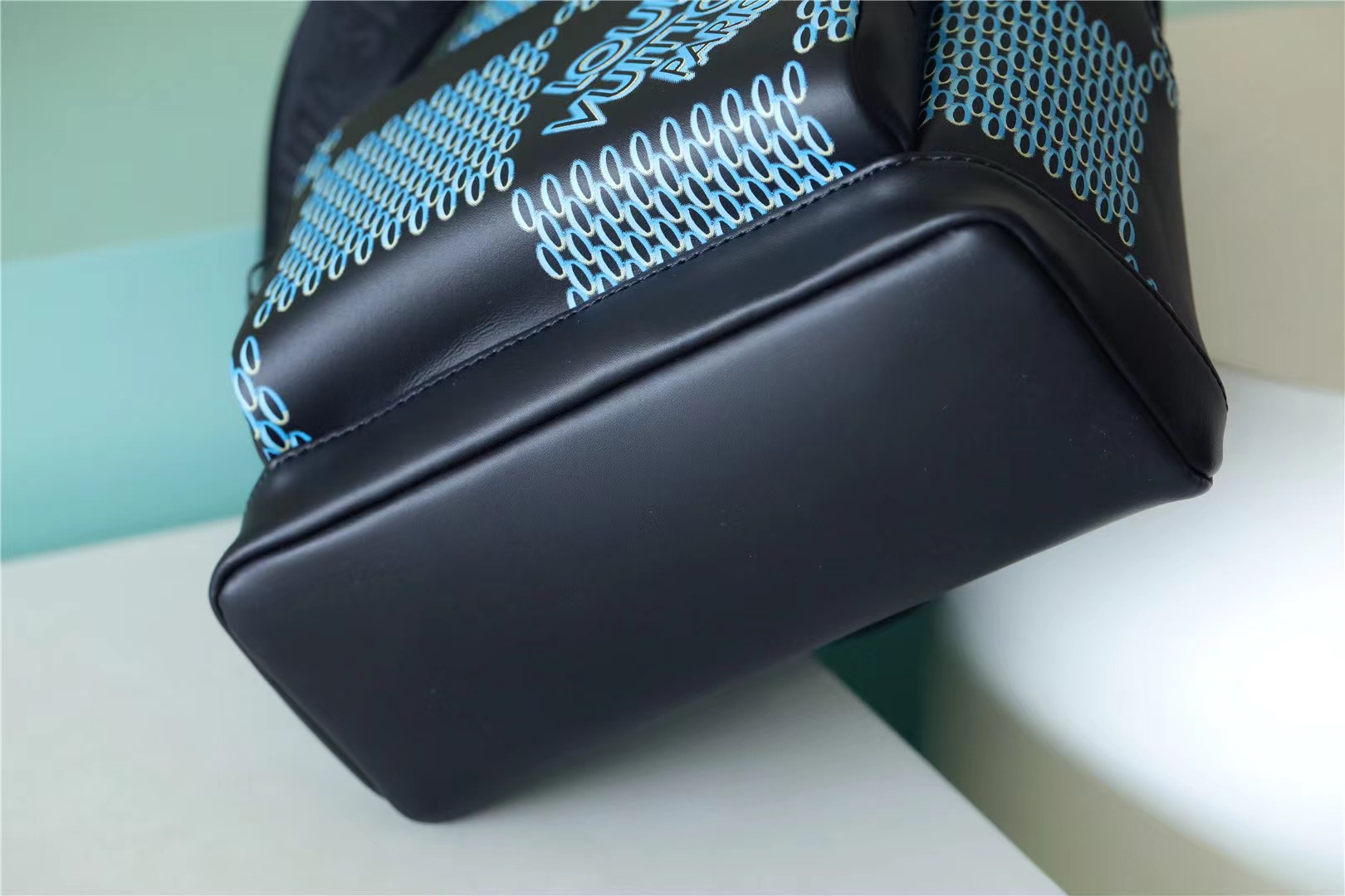 L0vis Vvtt0n Racer Damier Spray Blue For Men, Men’s Backpacks 16in/41cm LV