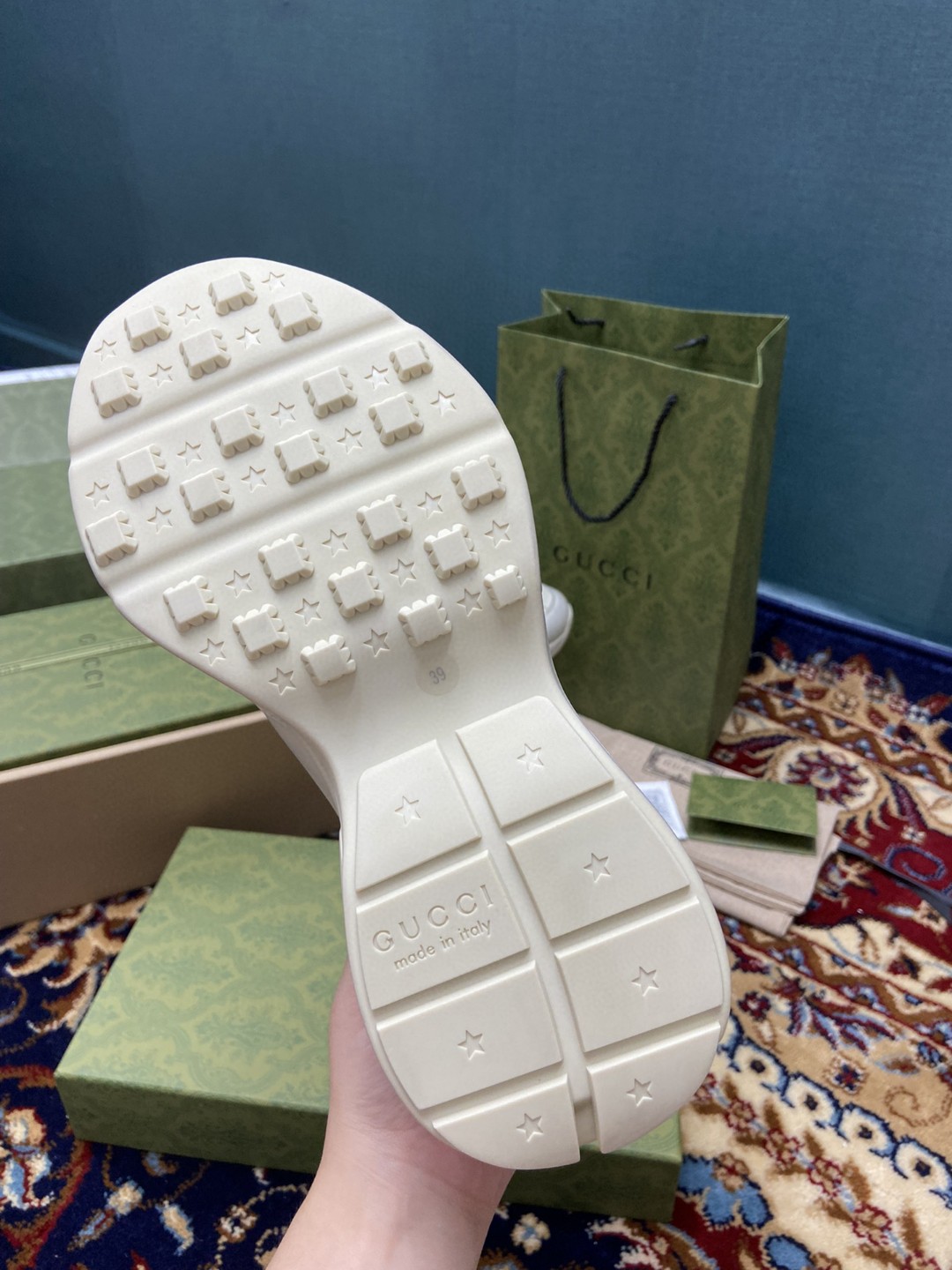 Gvc*1 Men’s Rhyton Sneakers With Mouth Print White Ivory For Men ‎552089 A9L00 9522