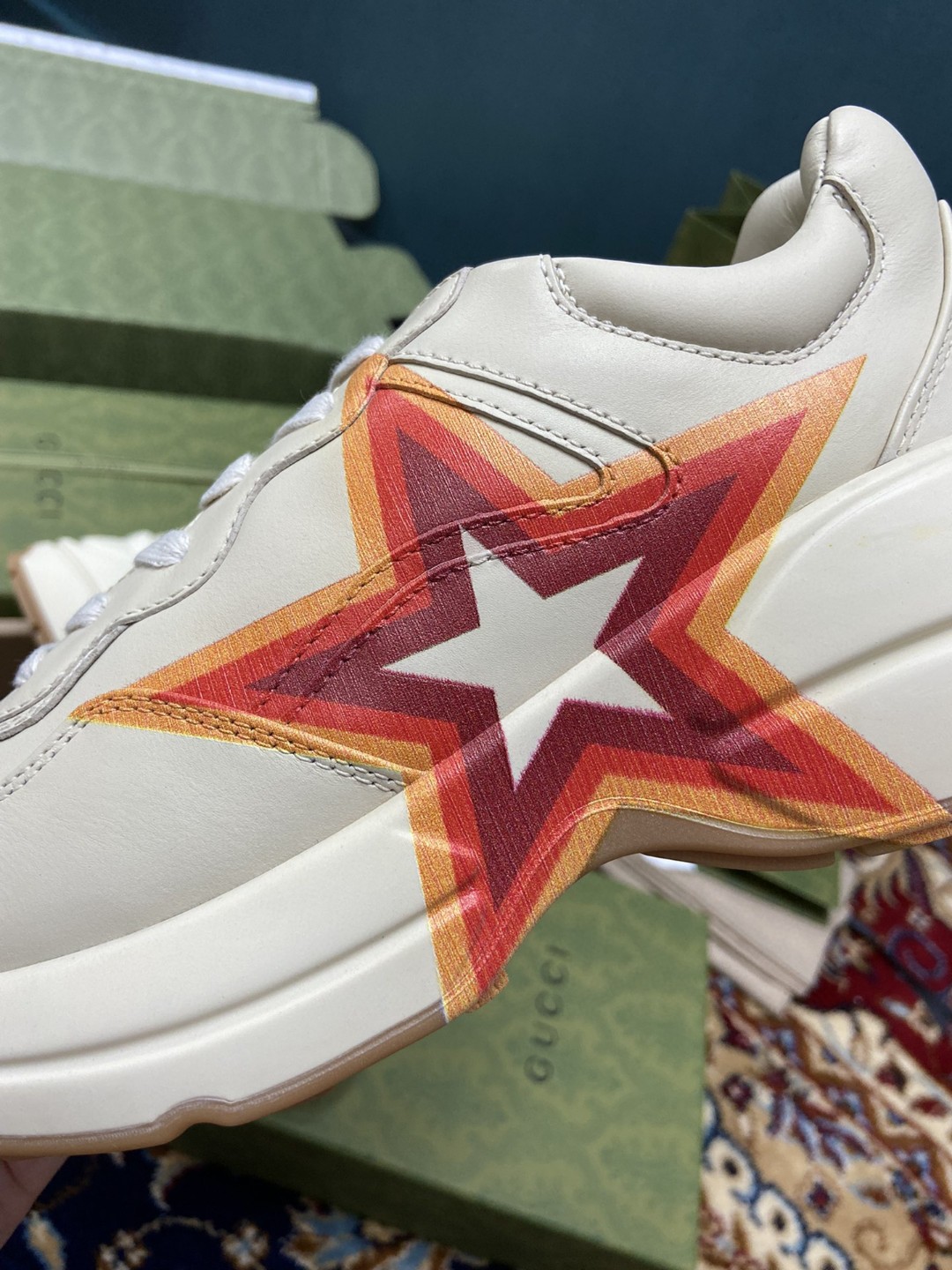 Gvc*1 Men’s Rhyton Sneakers With Logo Print White Ivory For Men 6548636 DRW00 9022