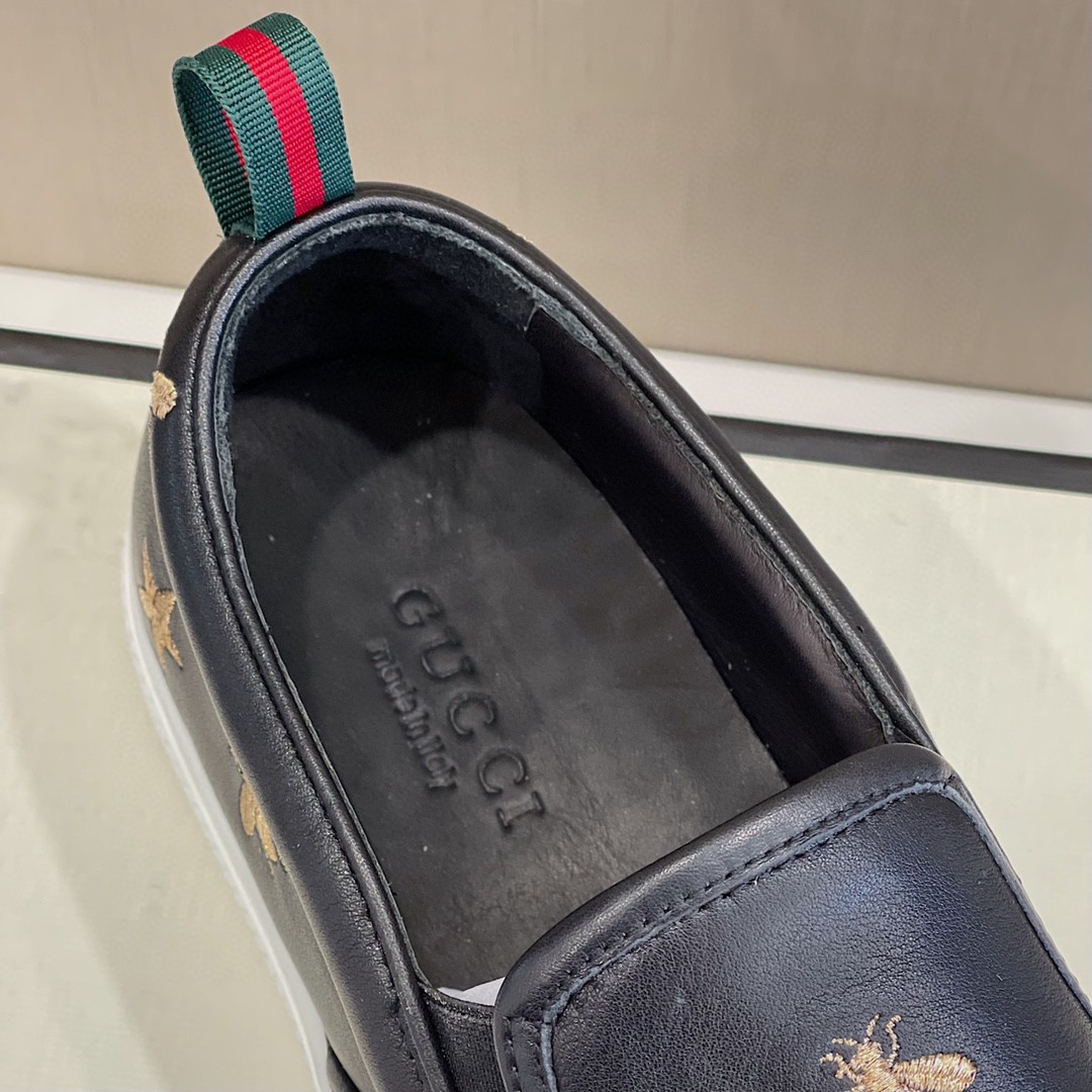 Gvc*1 Men’s Slip-On Sneaker With Bees Black For Men 407364 AXWB0 1076