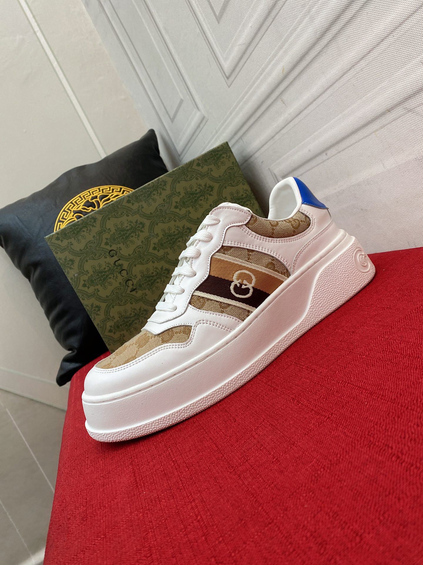 Gvc*1 Men’s GG Sneaker With Web White And Beige For Men ‎669698