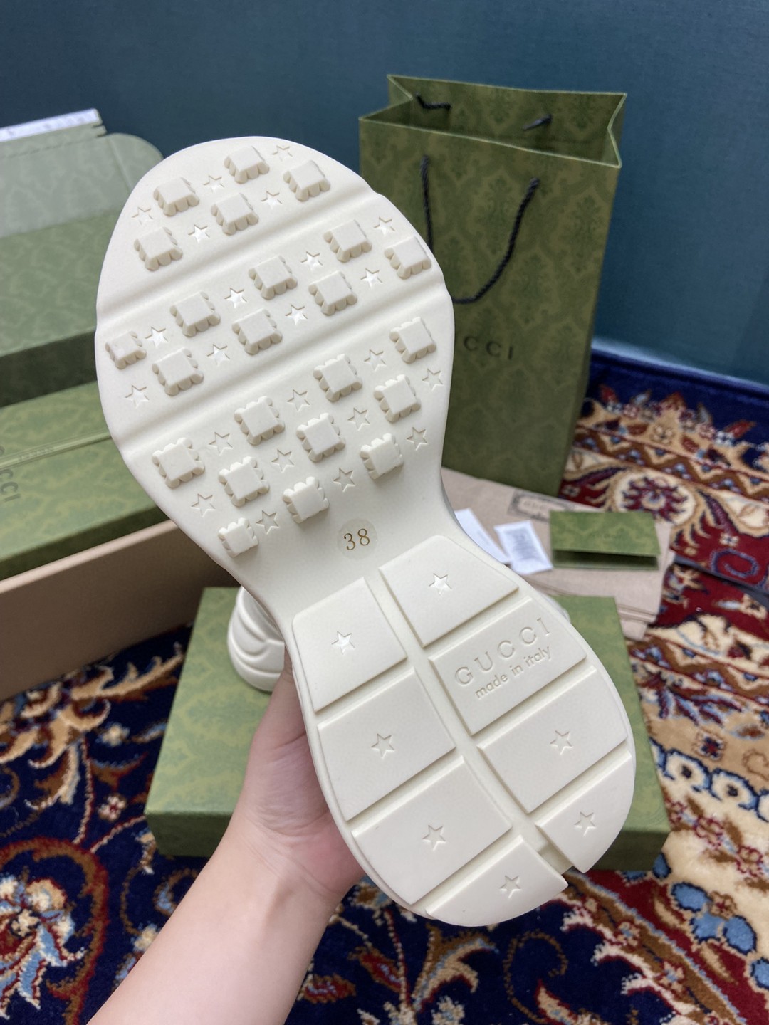 Gvc*1 Women’s Rhyton Sneakers With Gvc*1 White Ivory For Women 646509