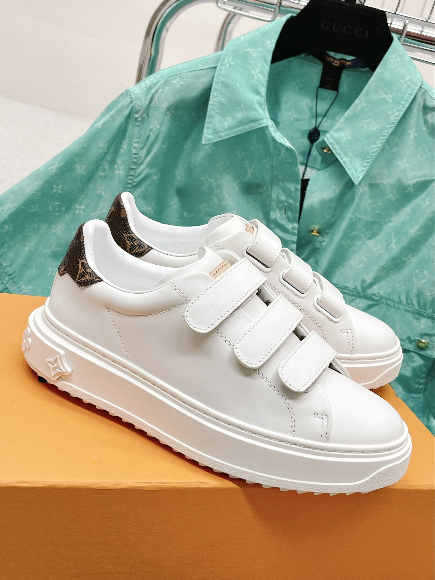 L0vis Vvtt0n Women’s Time Out Sneaker Brown For Women LV 1AAF7J