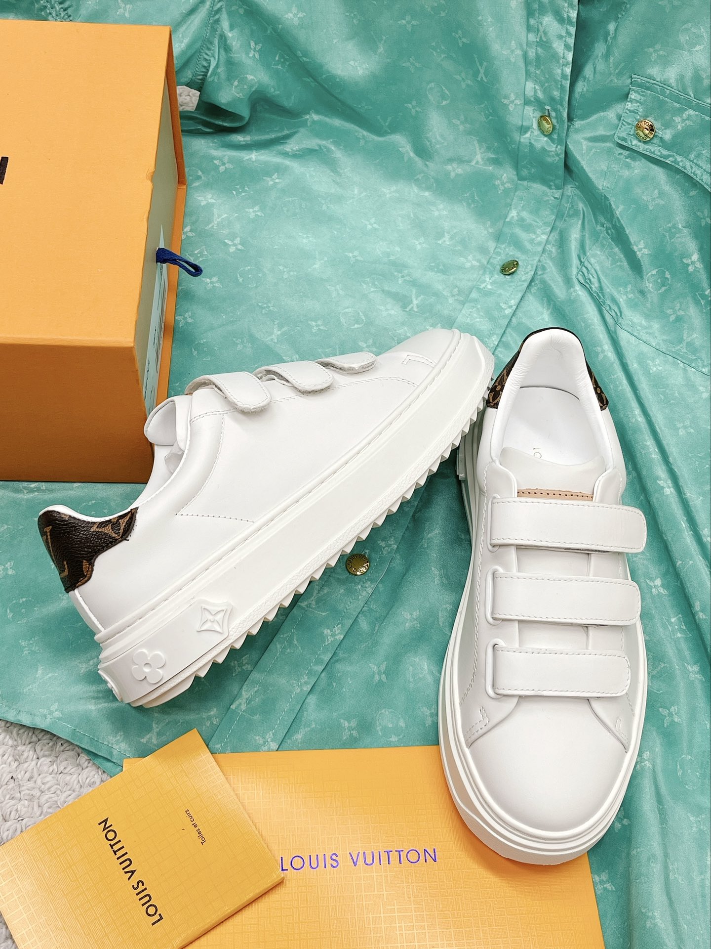 L0vis Vvtt0n Women’s Time Out Sneaker Brown For Women LV 1AAF7J