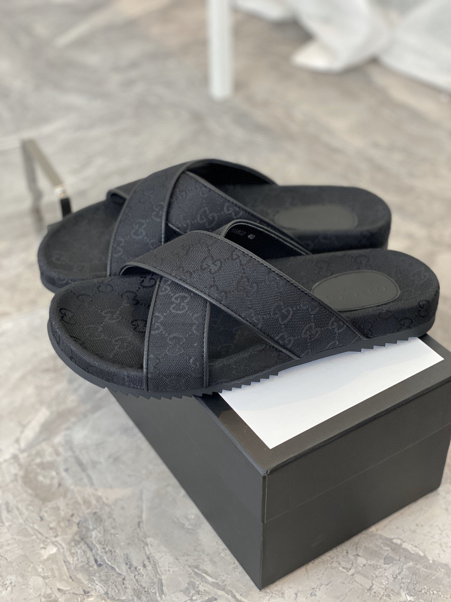 Gvc*1 Men’s GG Crisscross Slide Sandals Black For Men 429362