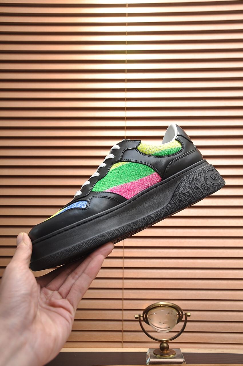 Gvc*1 Men’s Sneaker With Multicolored Stripes Black For Men ‎669582