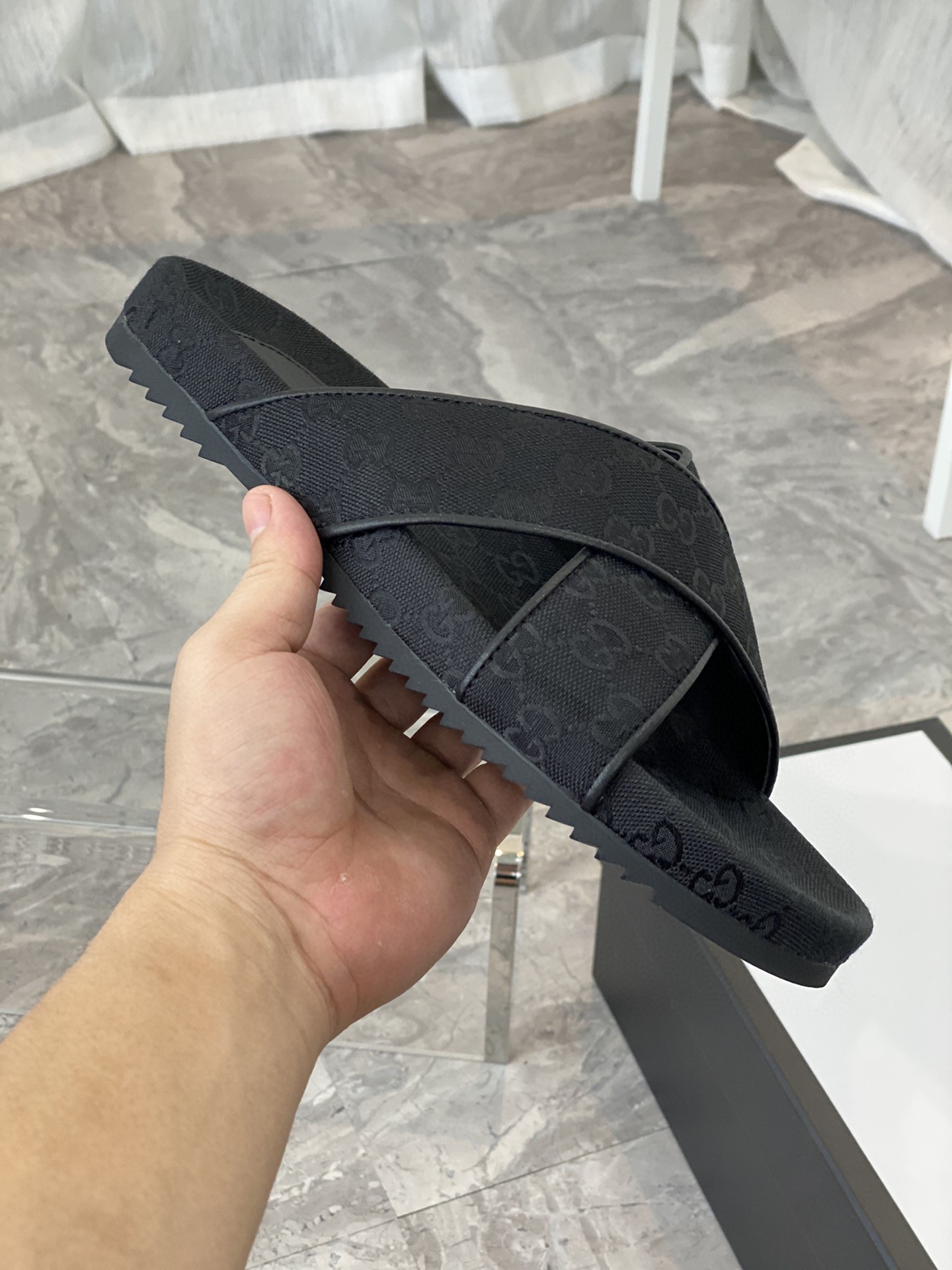 Gvc*1 Men’s GG Crisscross Slide Sandals Black For Men 429362