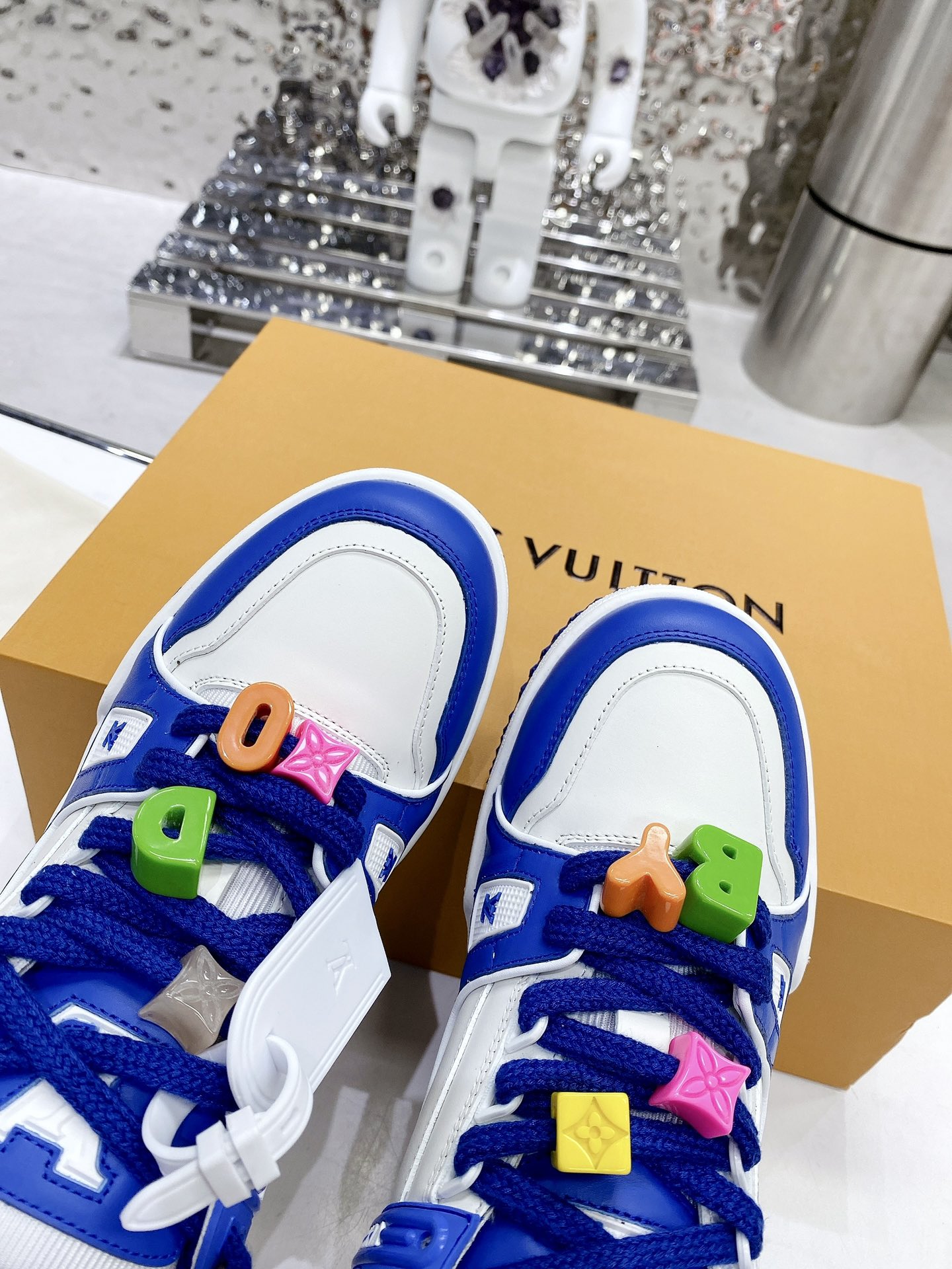 L0vis Vvtt0n LV Trainer Sneaker Blue For Men LV