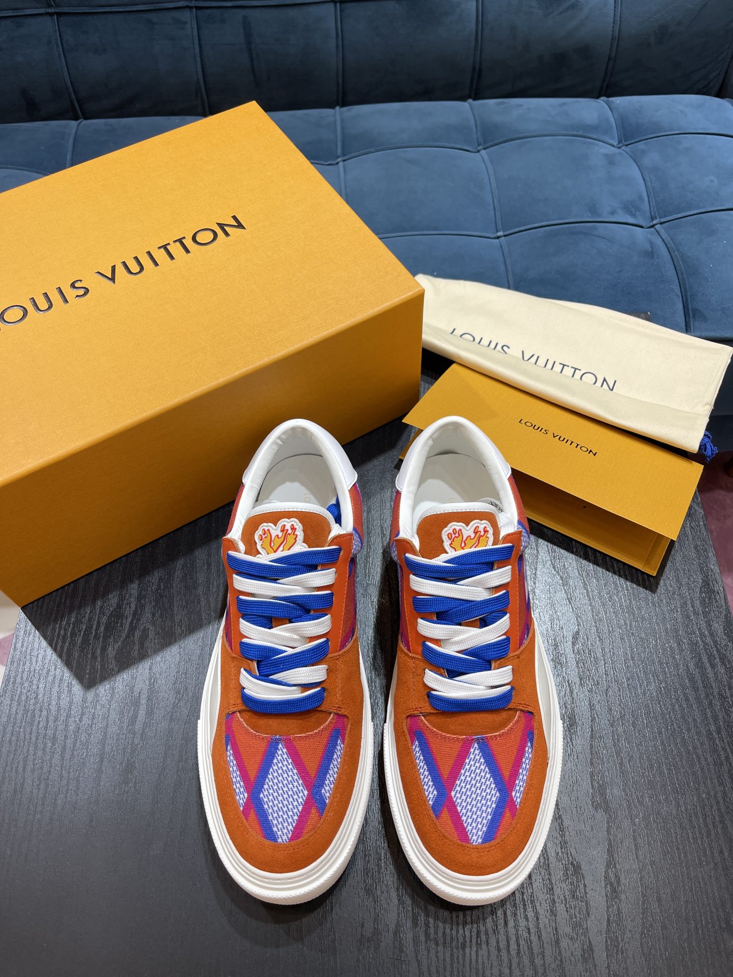 L0vis Vvtt0n LV Ollie Richelieu Trainers Orange For Men LV