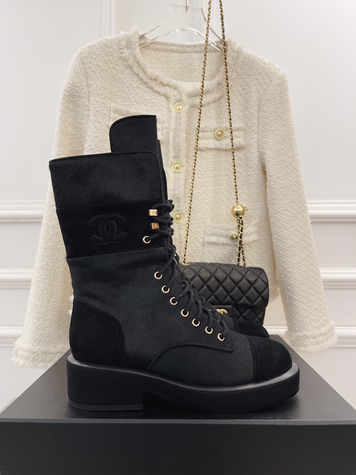 Ch**el Women’s Lace-Ups Black For Women