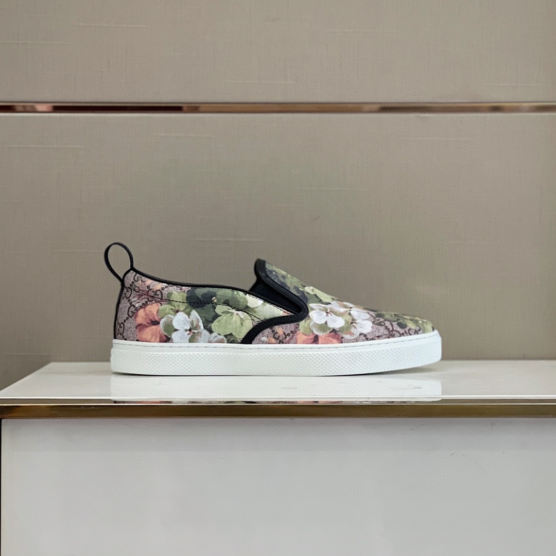 Gvc*1 Men’s GG Svp*me Slip-On With Floral Green For Men 546152