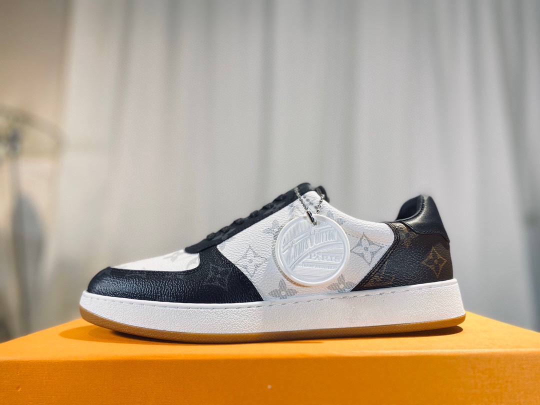 L0vis Vvtt0n Rivoli Sneaker Black And White For Men LV