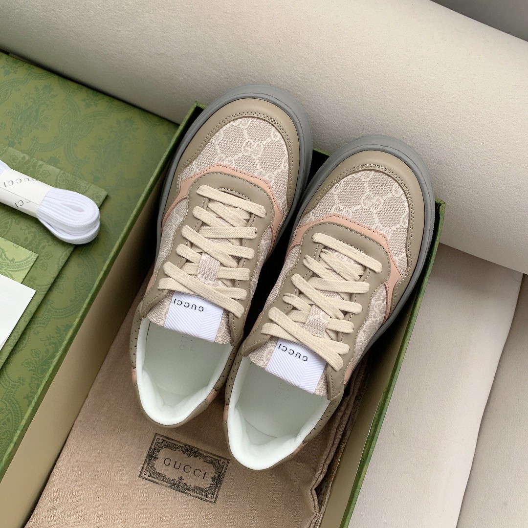 Gvc*1 Men’s GG Sneaker White And Beige Svp*me For Men ‎700775 UPG90 9595