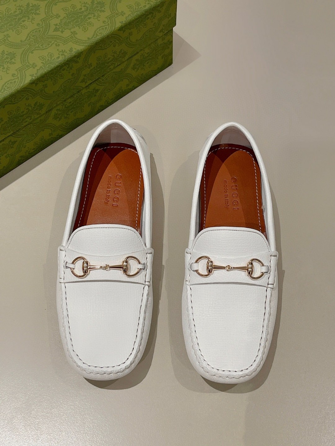 Gvc*1 Men’s Horsebit Driver White For Men 674254 UDU00 9022