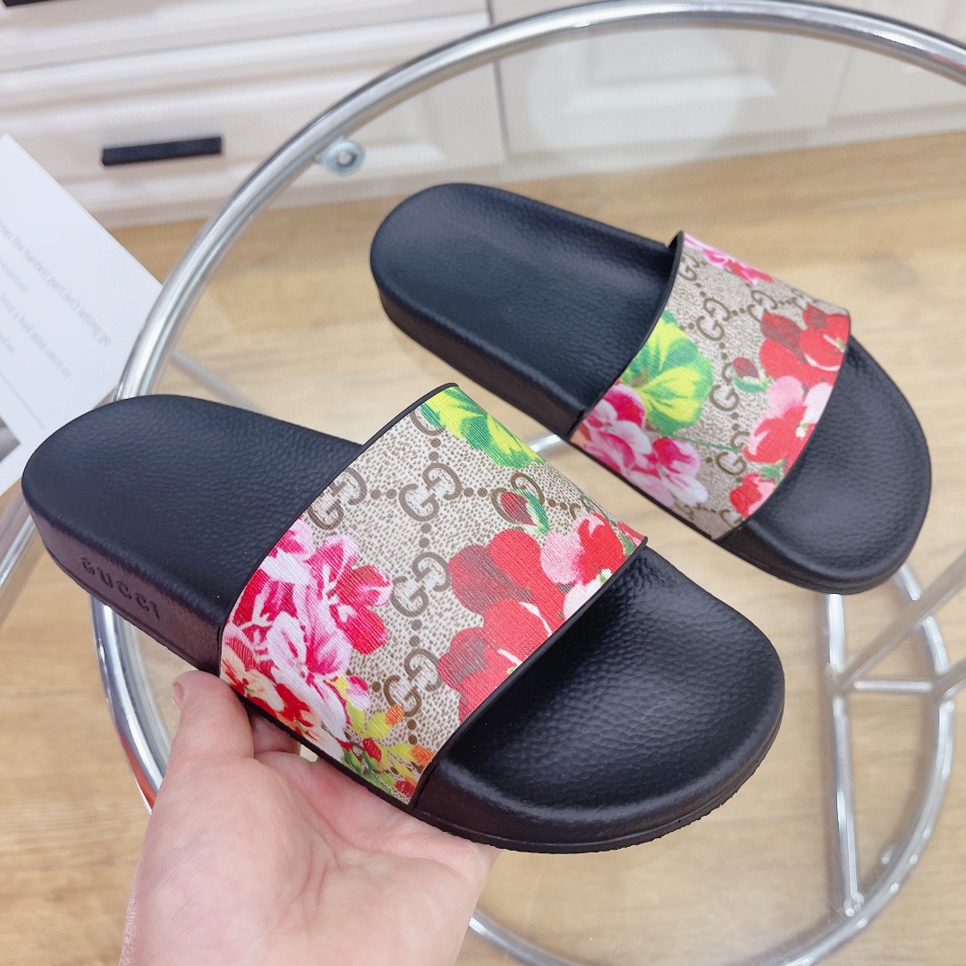 Gvc*1 Women’s Slides Bloom Print Red For Women 408508 G2200 8919
