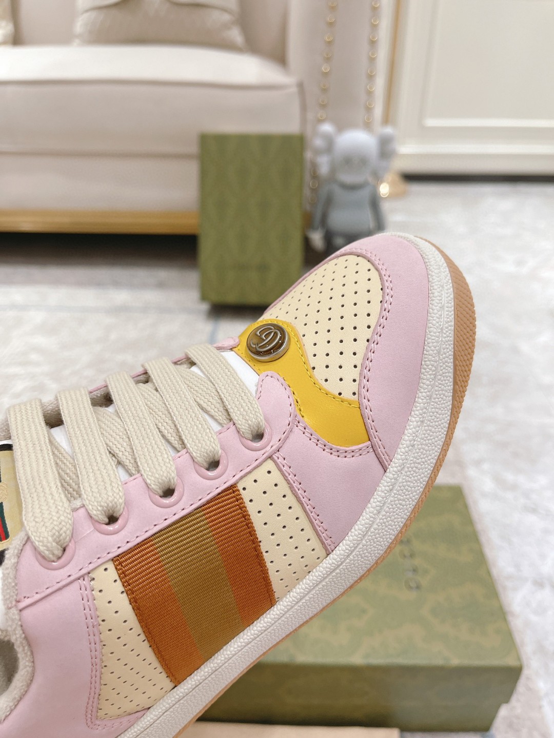 Gvc*1 Lovelight Screener Sneaker Pale Pink For Men GG Shoes 708295 0YIA0 6960