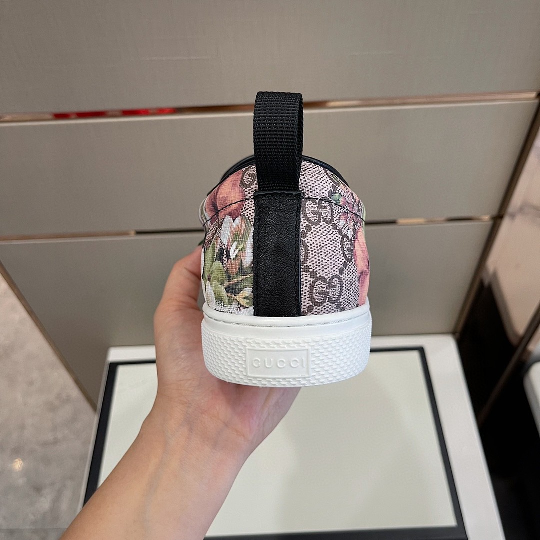 Gvc*1 Men’s GG Svp*me Slip-On With Floral Green For Men 546152