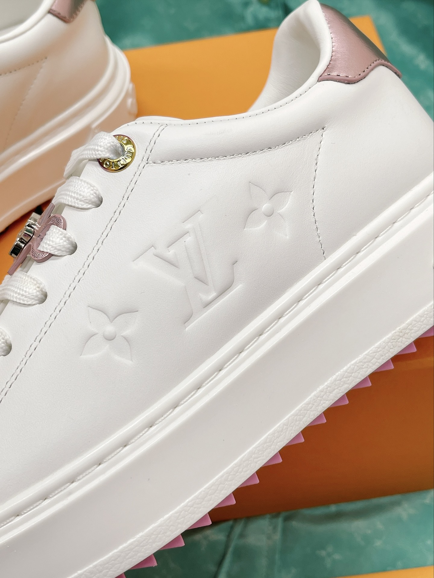 L0vis Vvtt0n Women’s Time Out Sneaker Pink For Women LV 1AADNC