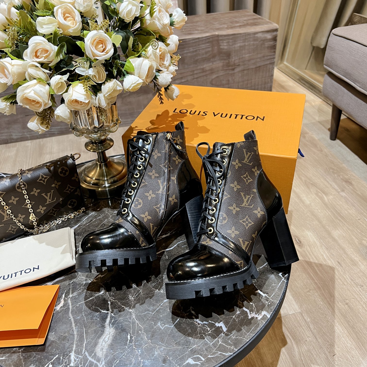 L0vis Vvtt0n Women’s Star Trail Ankle Boots Brown For Women LV