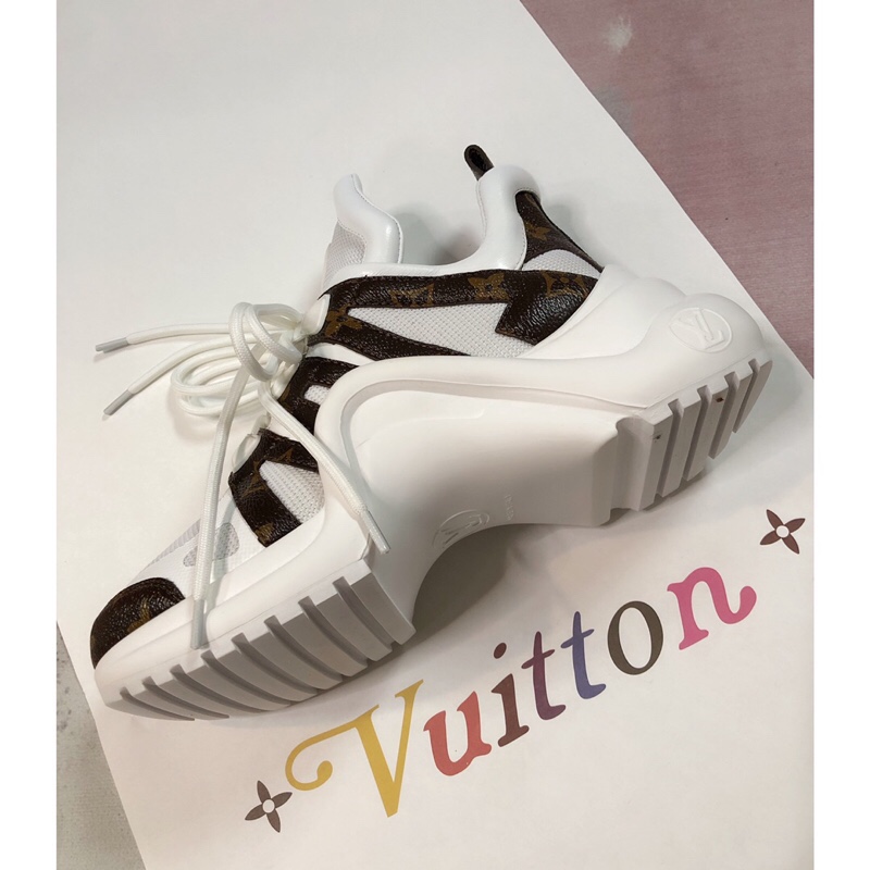 L0vis Vvtt0n Women’s LV Archlight Sneaker White For Women LV 1A43KV