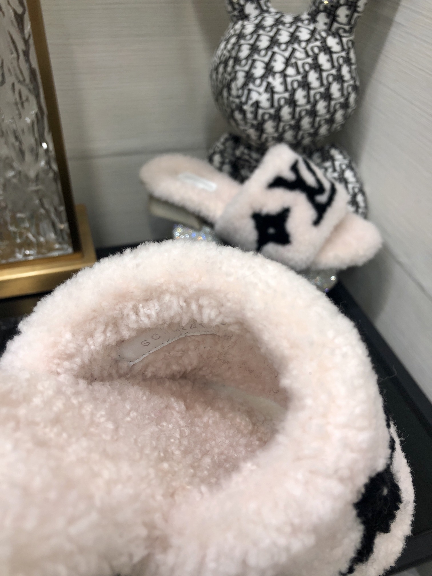 L0vis Vvtt0n Women’s Magnetic Mule White For Women LV