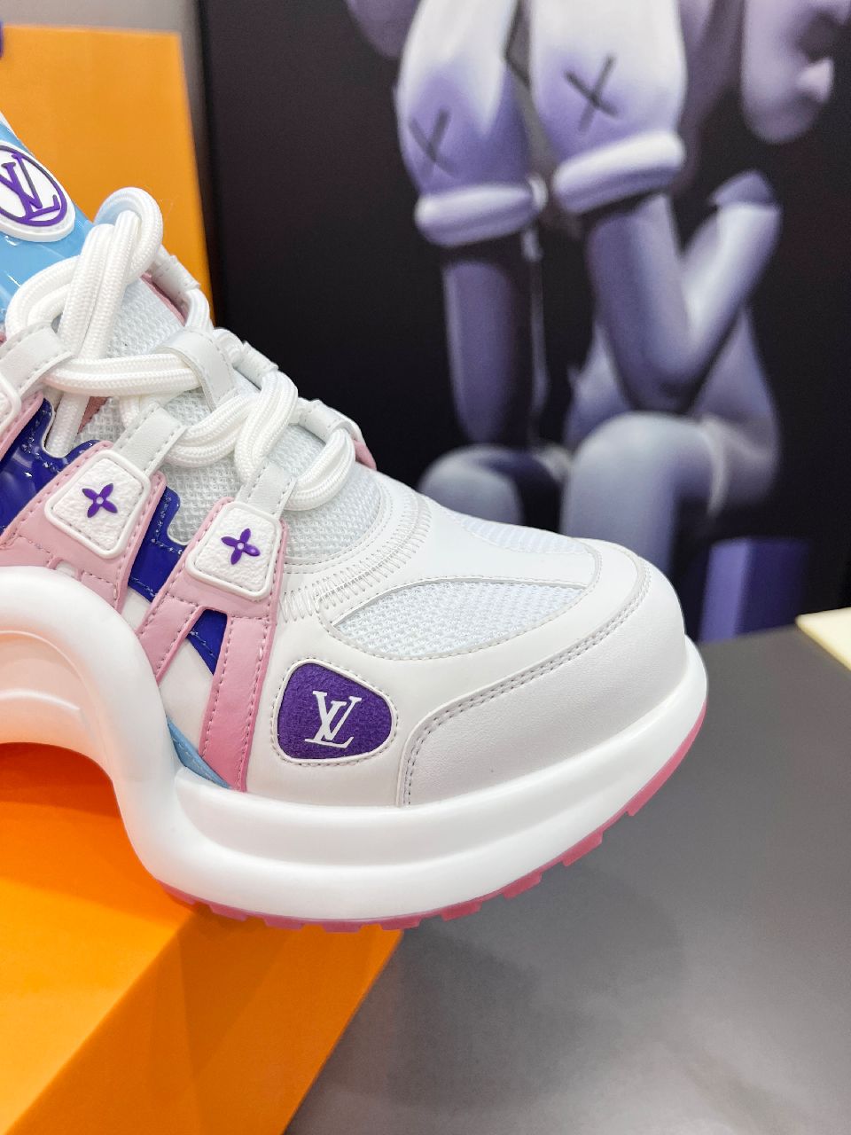 L0vis Vvtt0n Women’s LV Archlight Sneaker Pink And Blue For Women LV