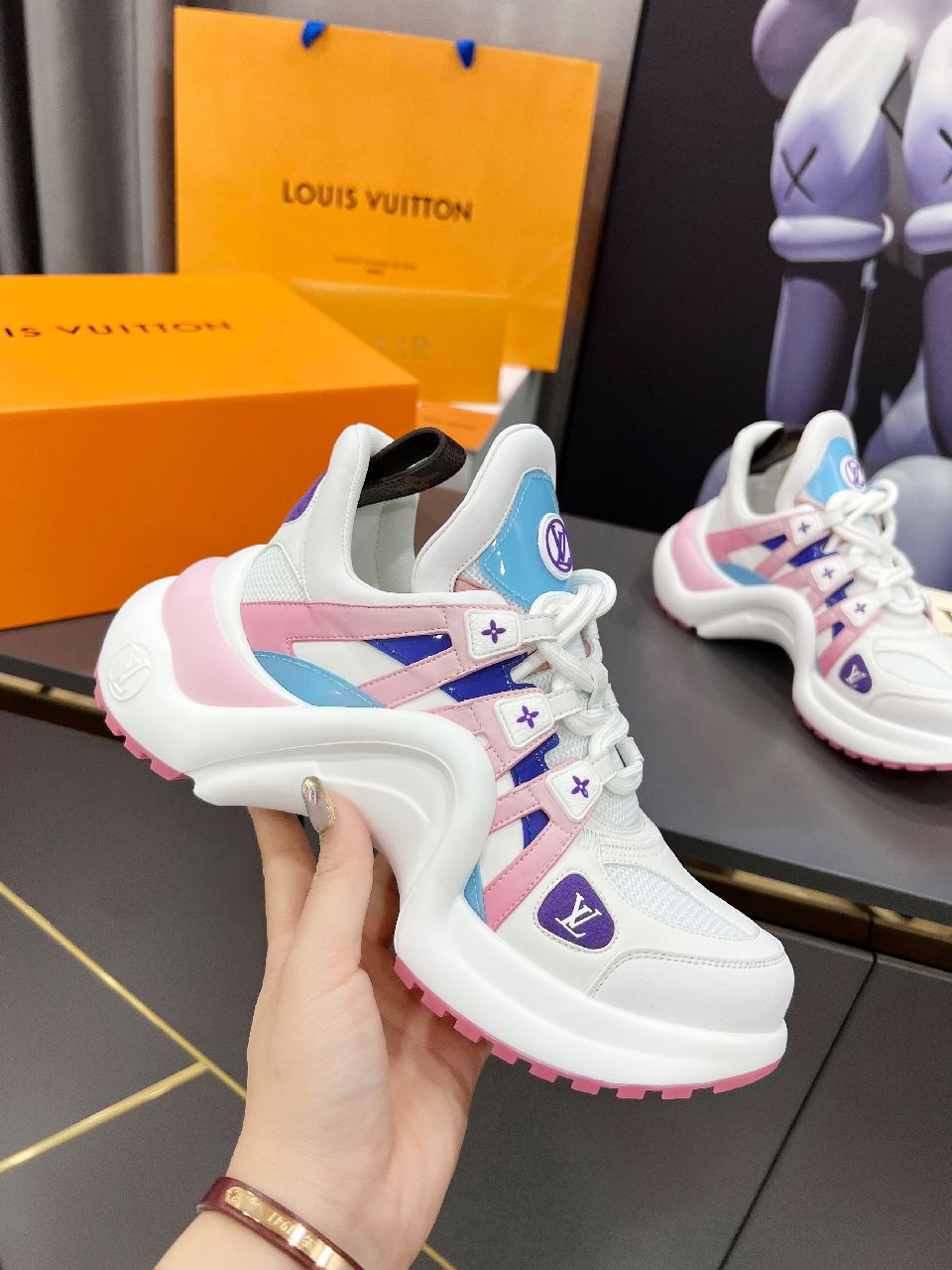 L0vis Vvtt0n Women’s LV Archlight Sneaker Pink And Blue For Women LV