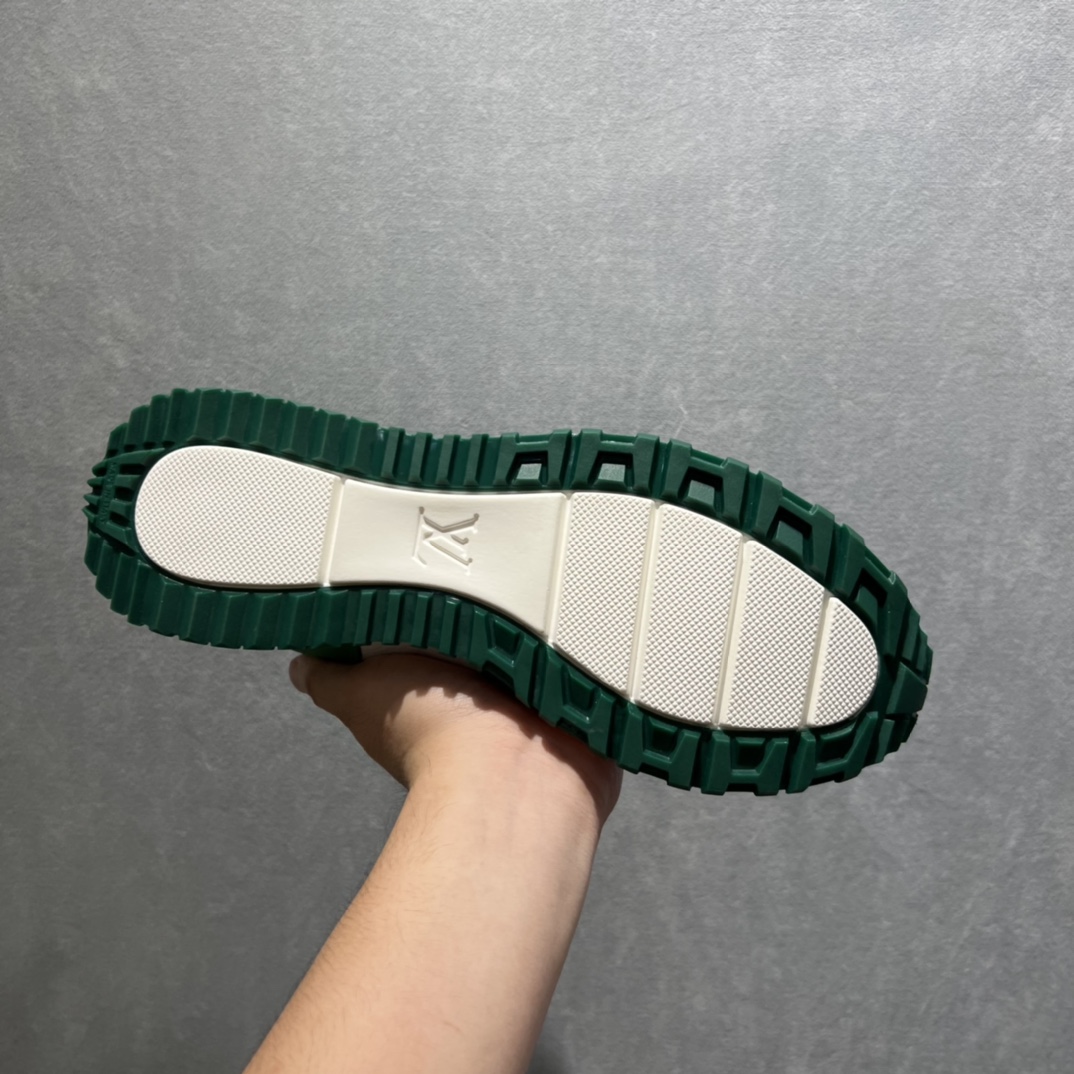 L0vis Vvtt0n Run Away Sneaker Green For Men LV